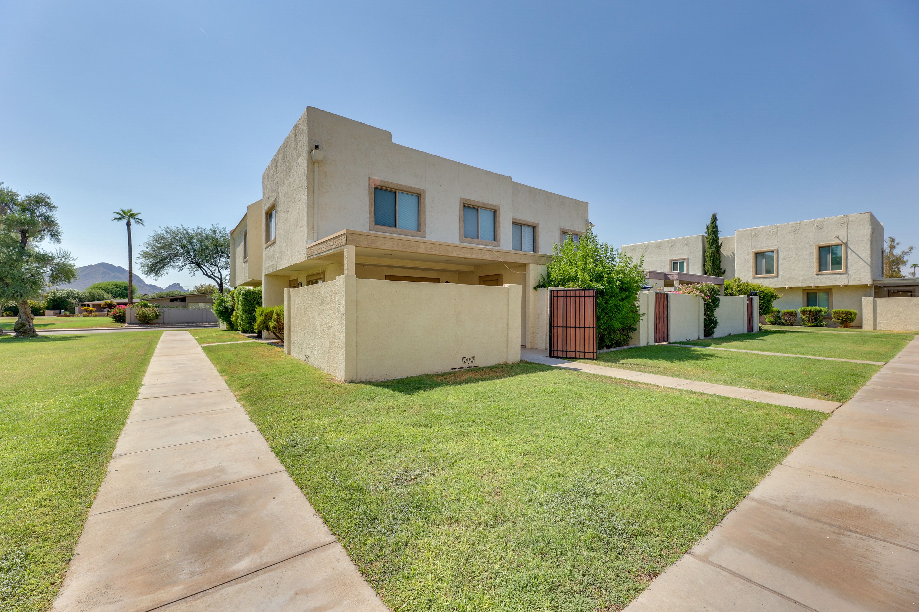 Exterior | Parking | Covered Parking Spot (1 Vehicle) | Community Lot