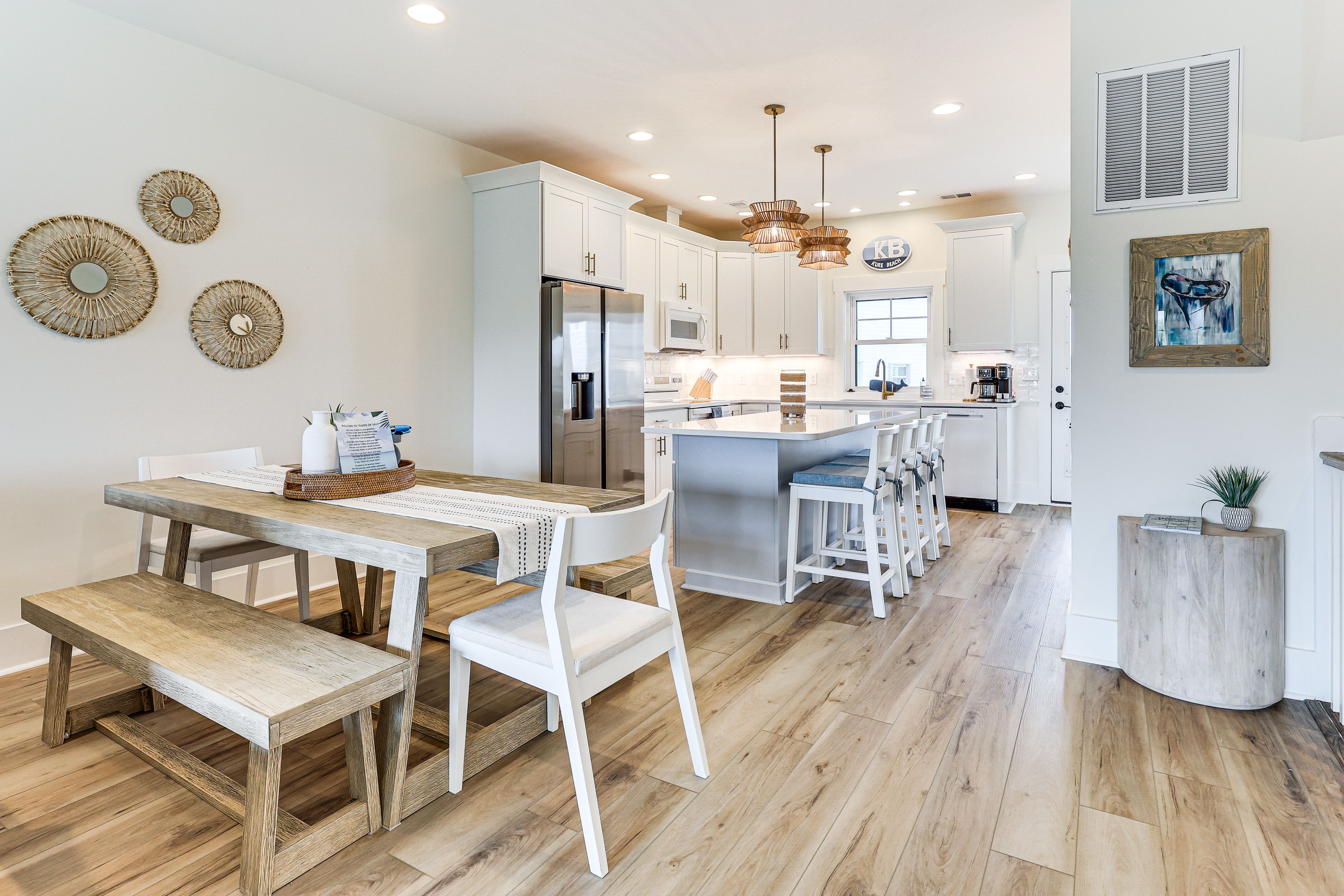 Dining Table | Dishware & Flatware | Main Floor