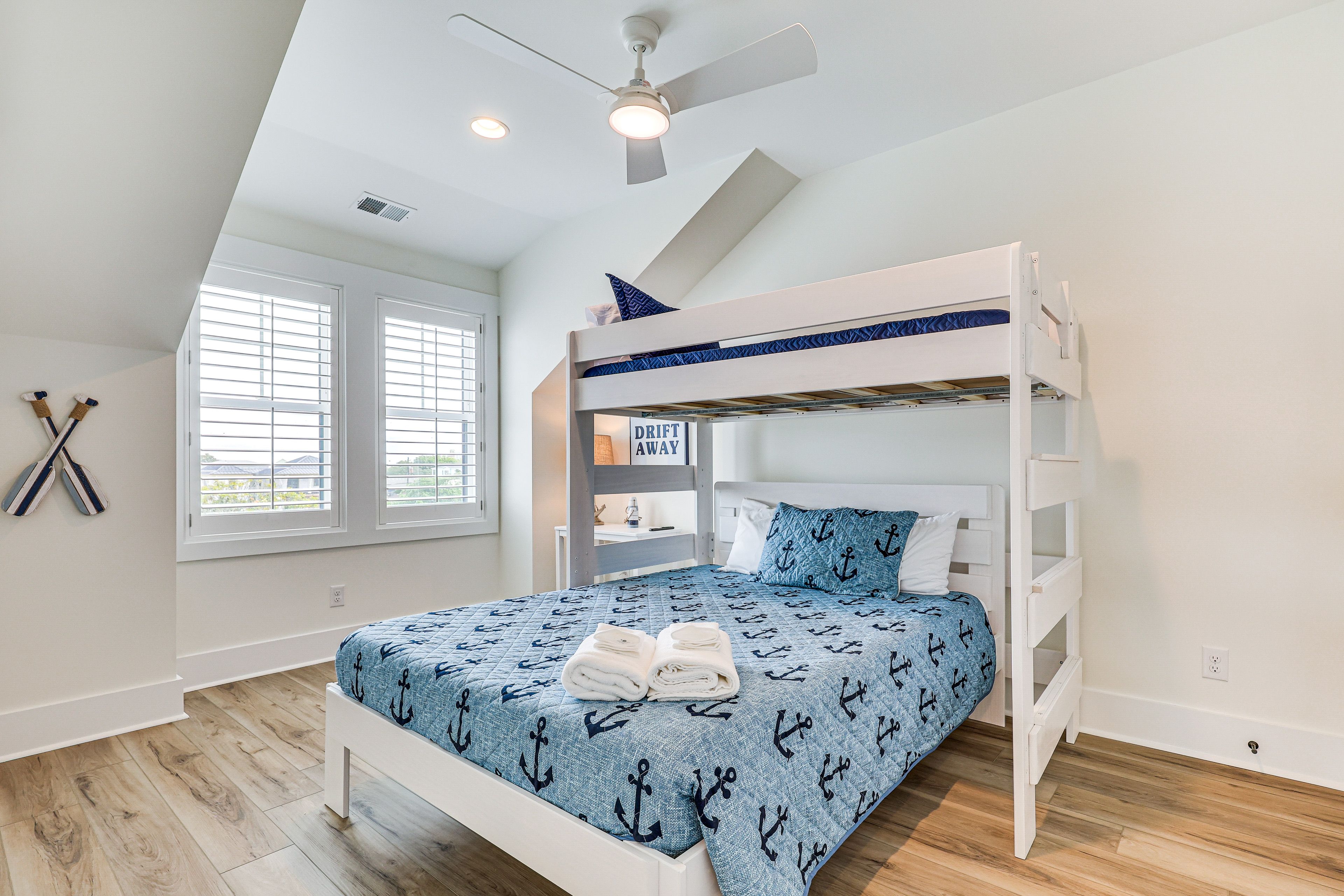 Bedroom 4 | Queen Bed | Lofted Twin Bed | Upper Floor