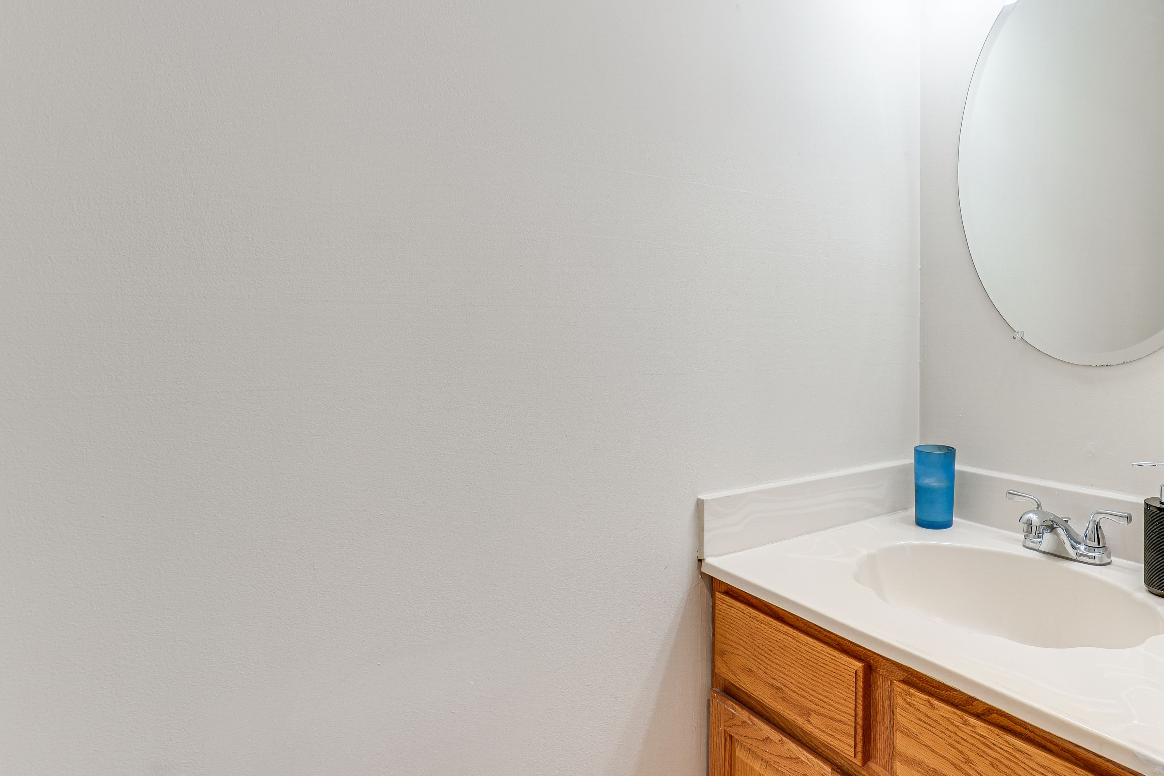 Half Bathroom | 1st Floor