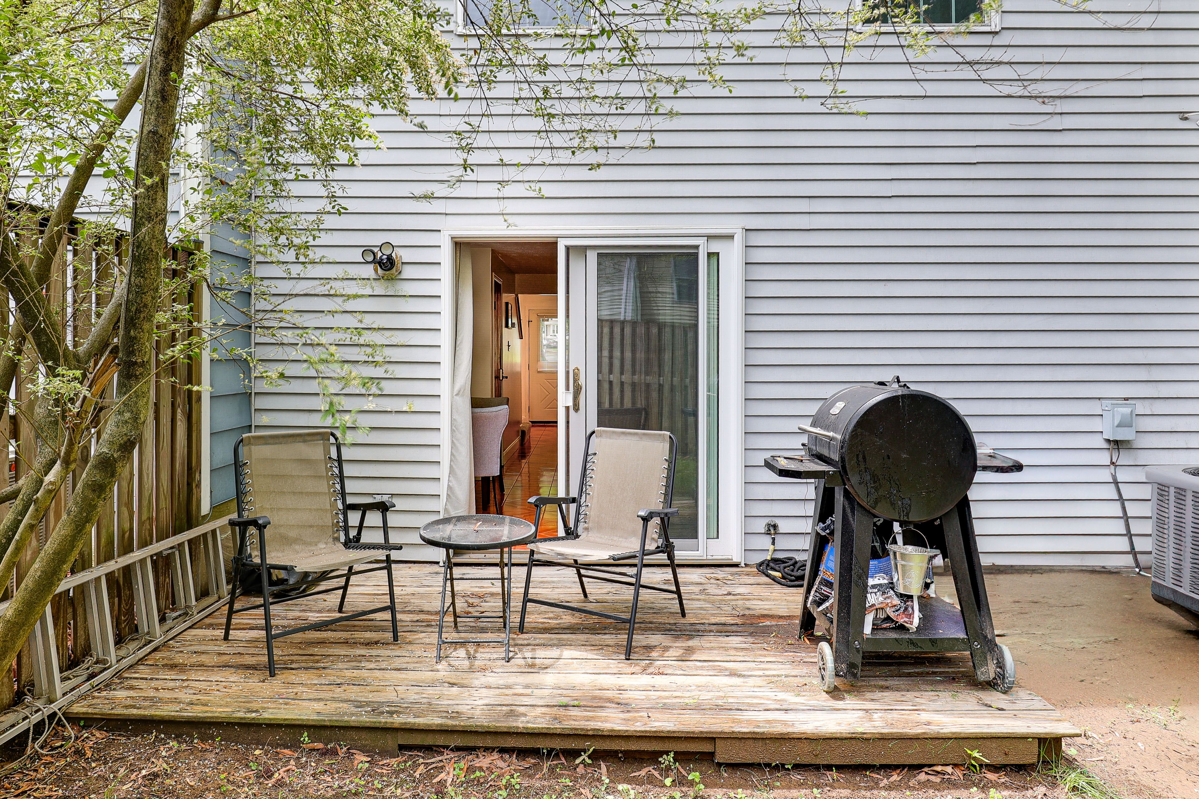 Deck | Charcoal Grill | Fenced Backyard | 2-Story Townhome