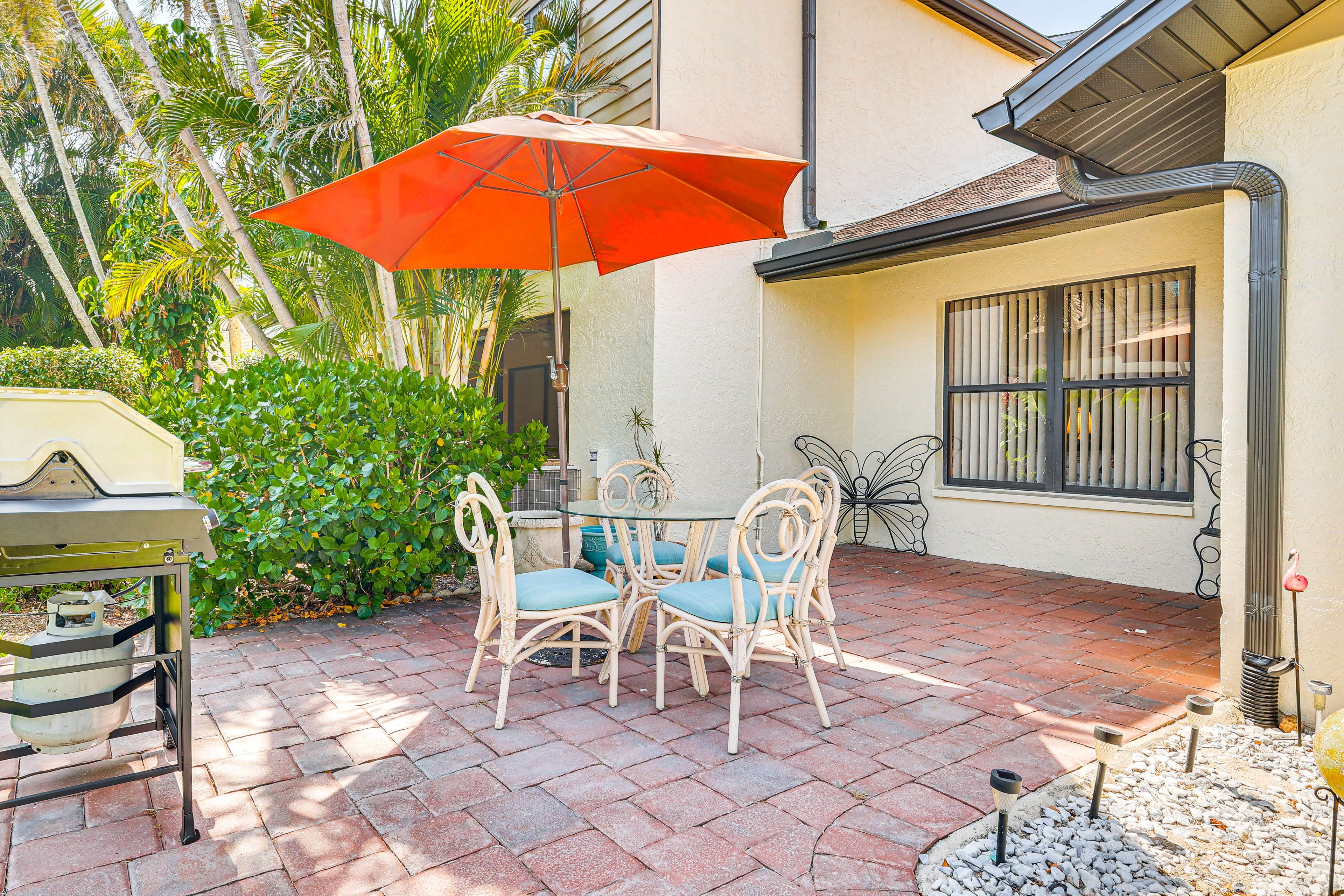 Private Patio | Gas Grill