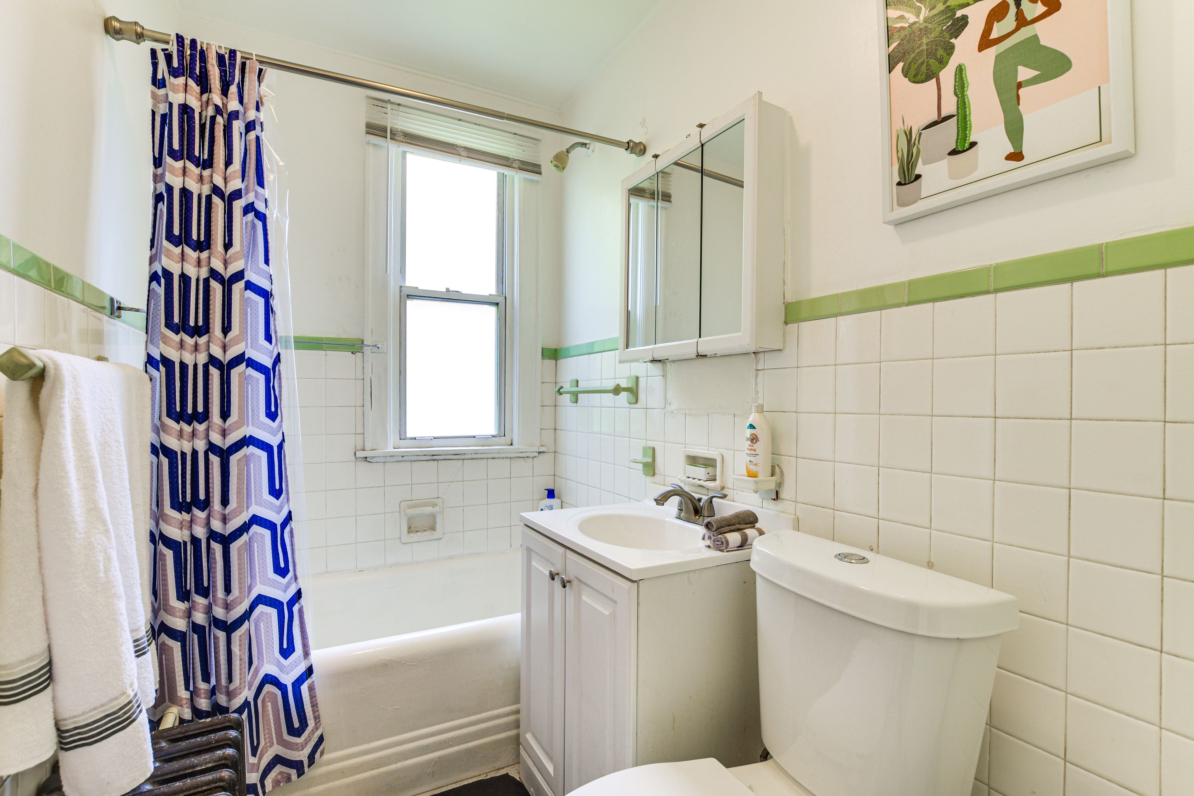 Full Bathroom | Linens & Towels