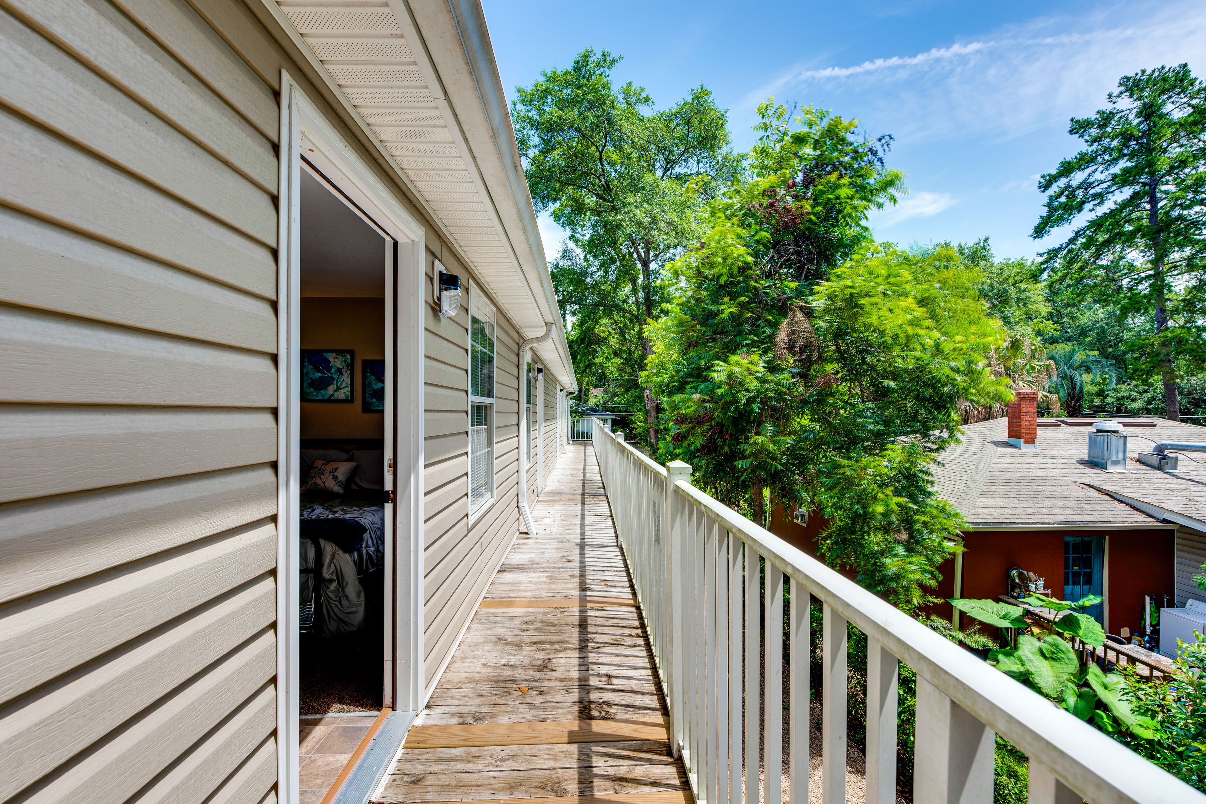 Townhome Exterior | Balcony