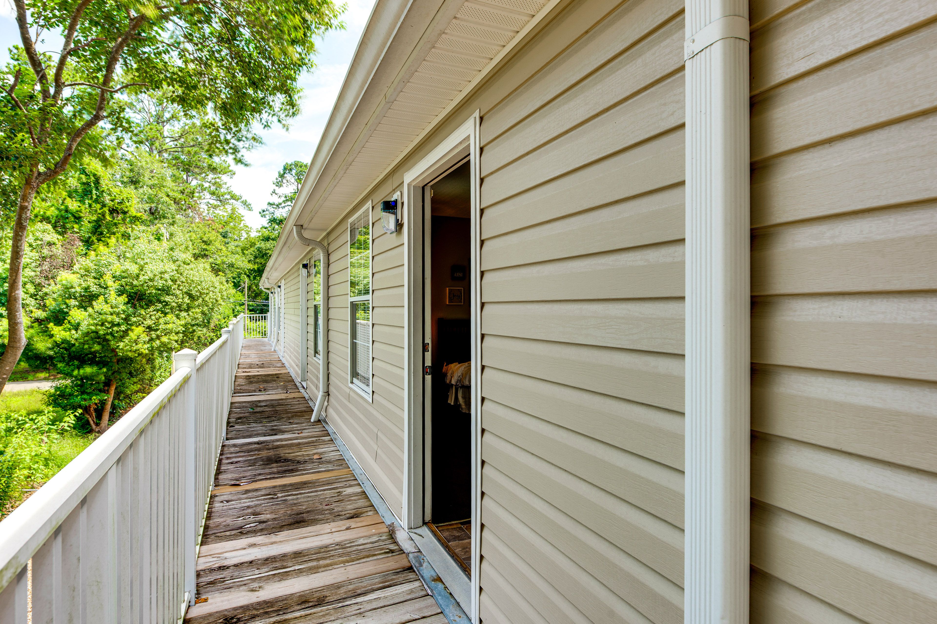 Townhome Exterior | Balcony