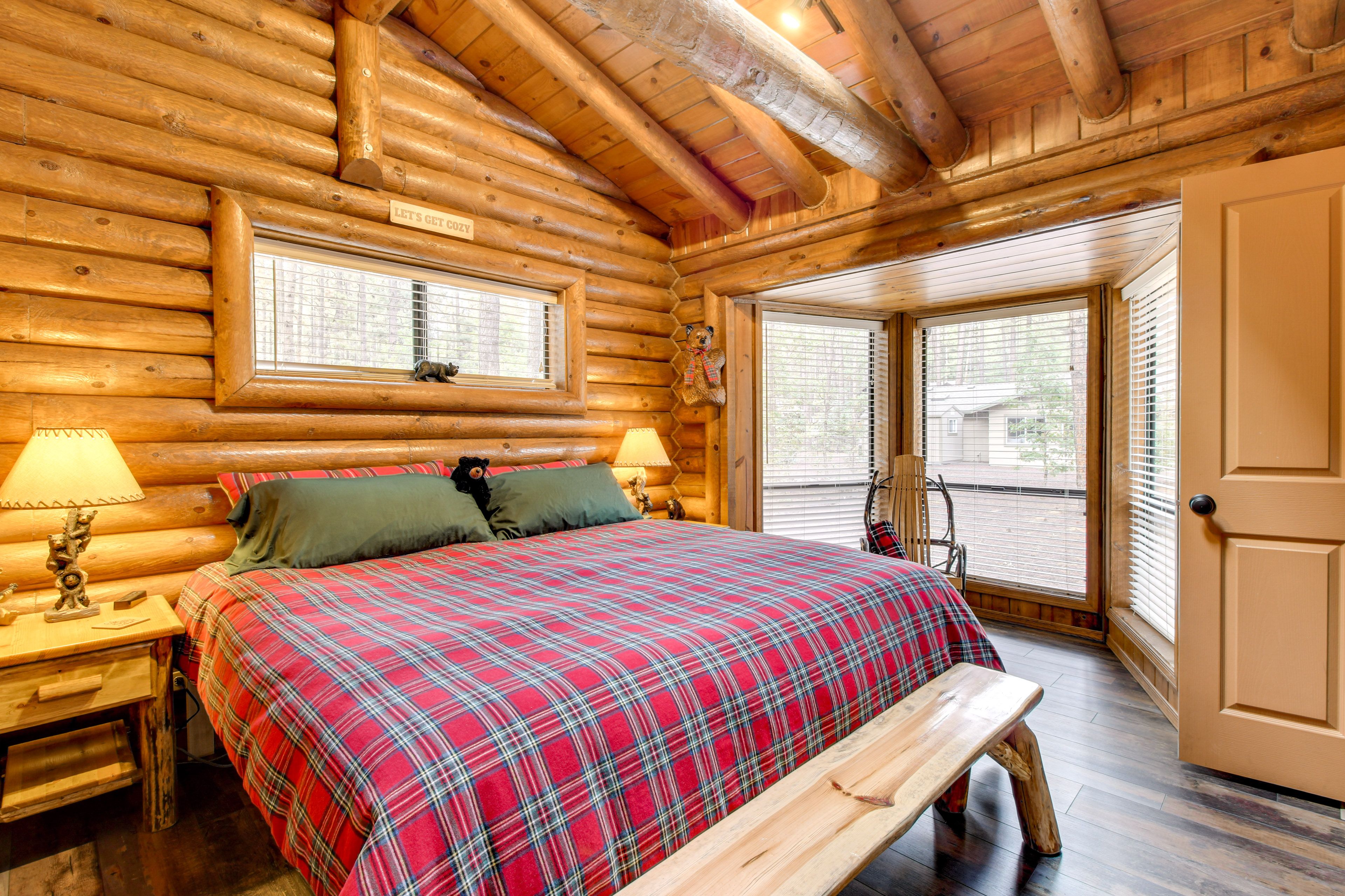 Bedroom 2 | King Bed