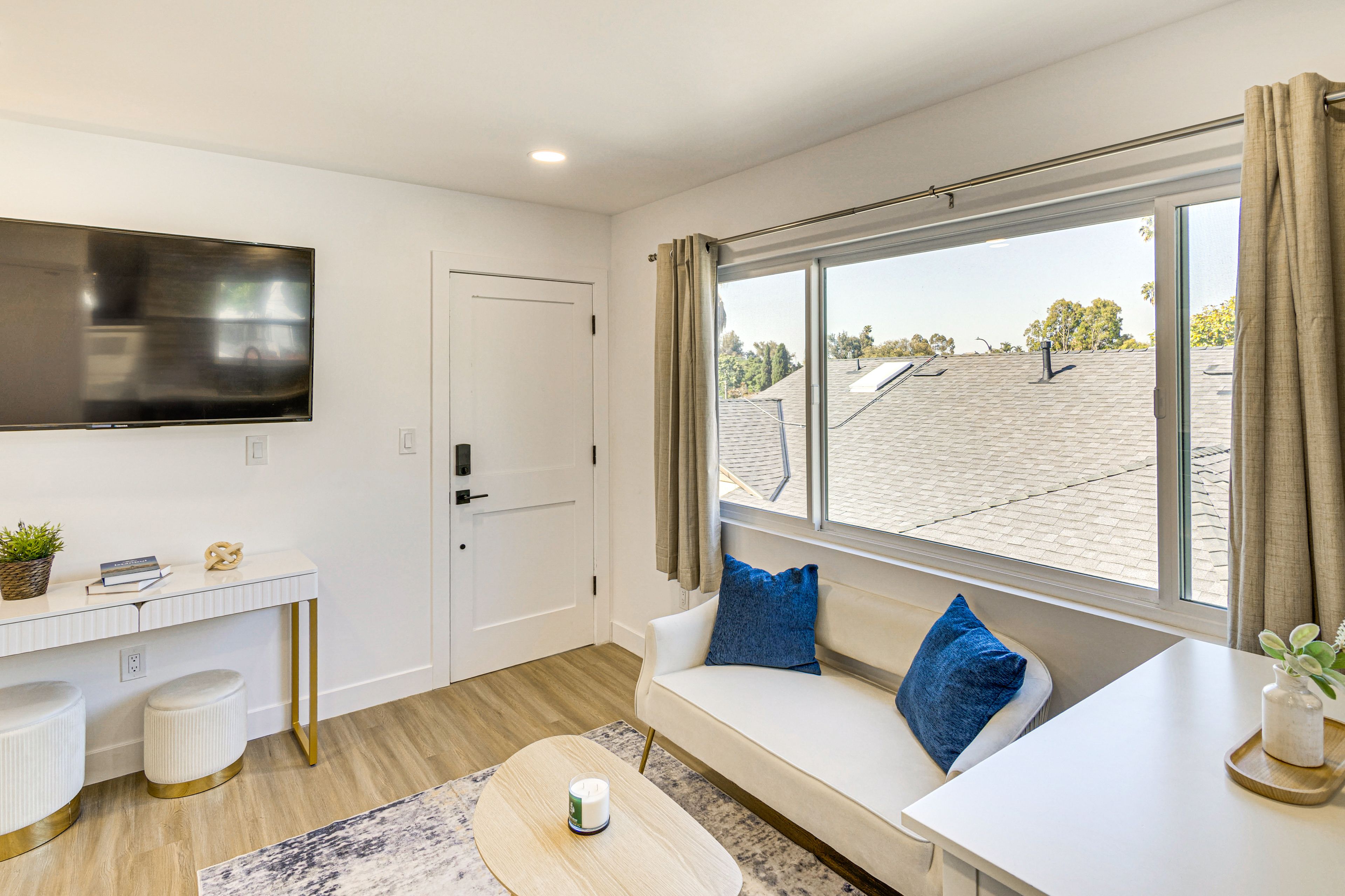 Living Room | 2nd Floor | Smart TV | Free WiFi | Mini-Split A/C & Heating