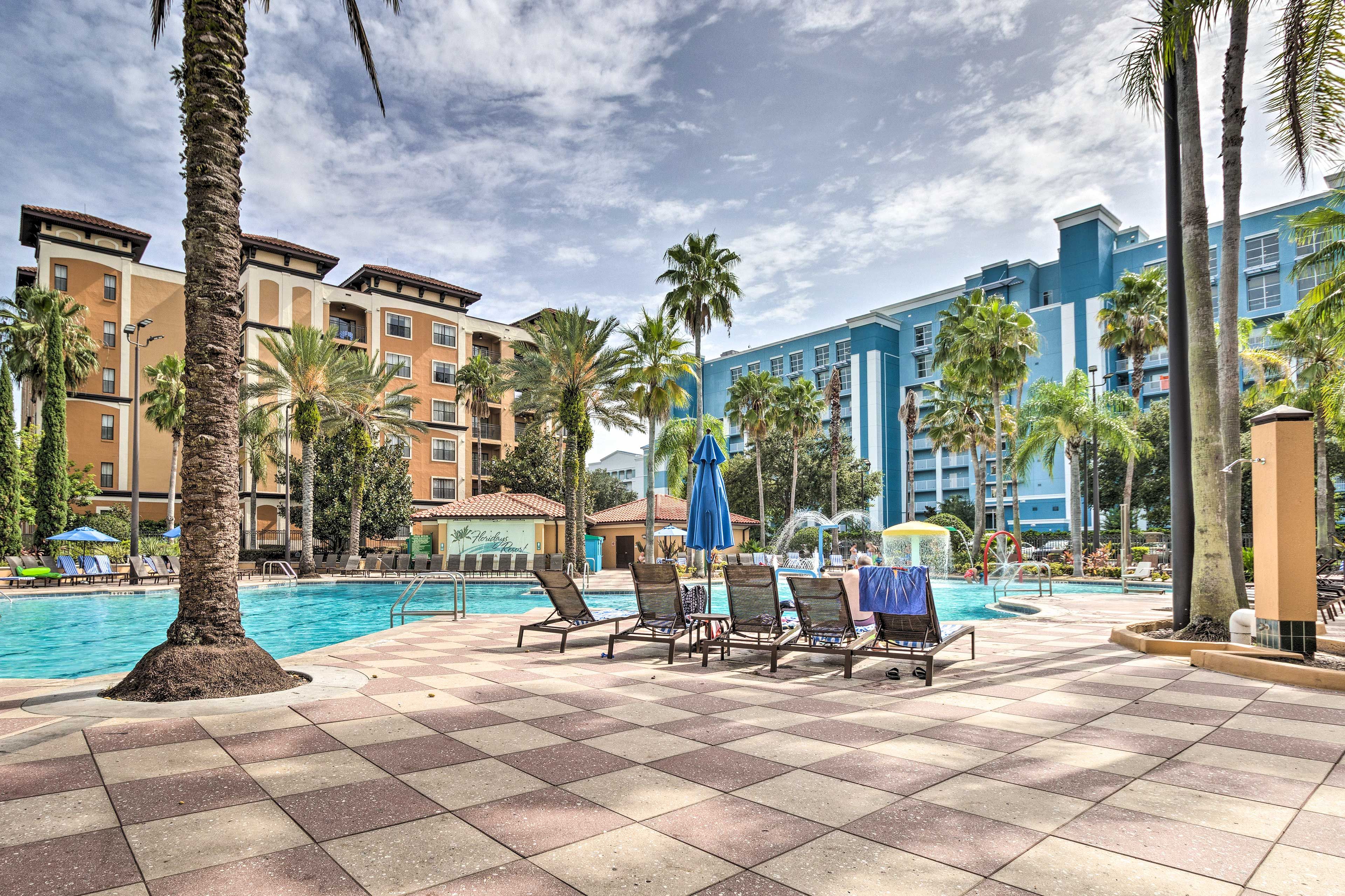 Floridays Resort | Community Pool & Hot Tub