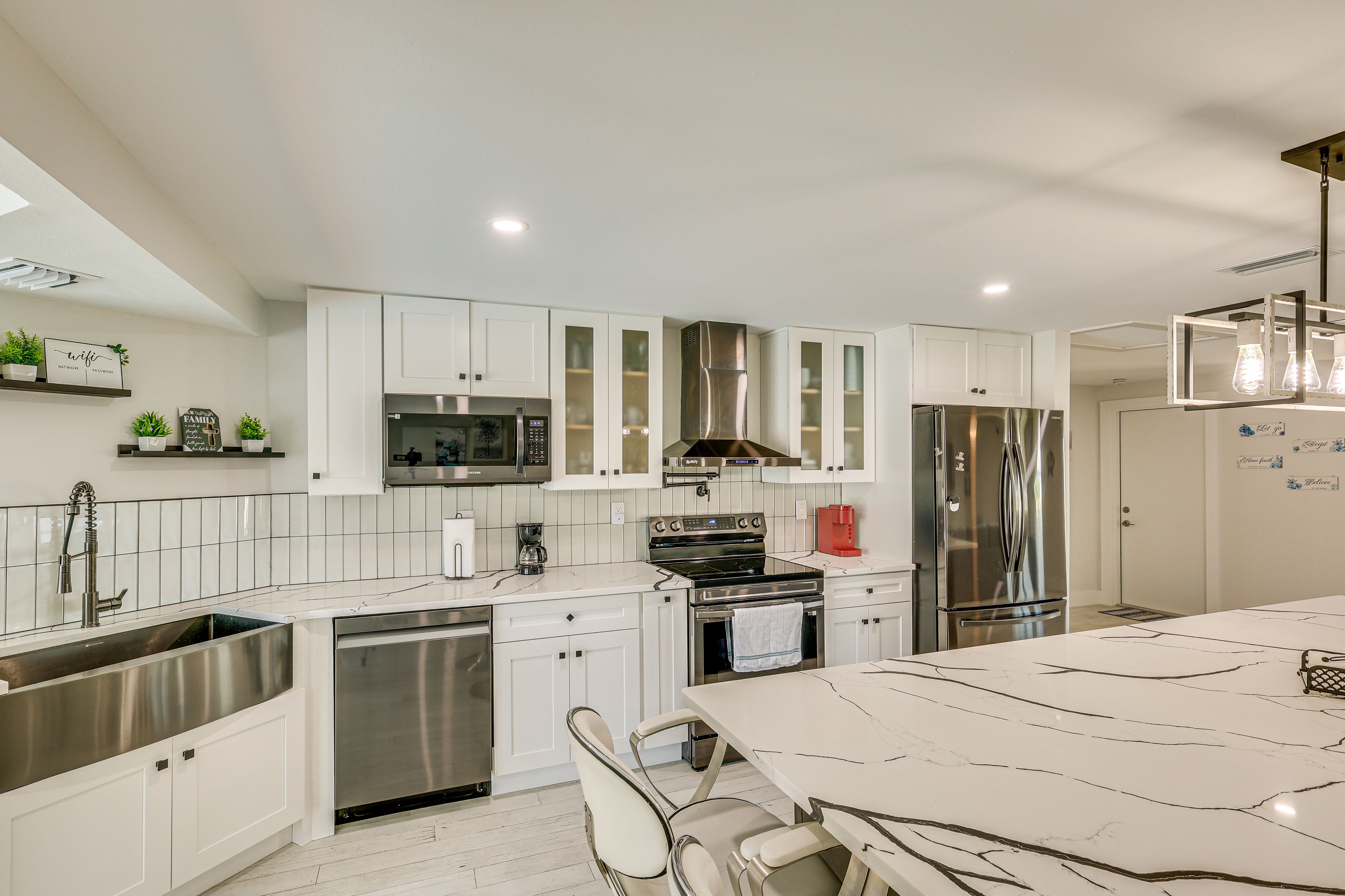 Kitchen | Keurig & Drip Coffee Makers | Dishwasher | Cooking Basics