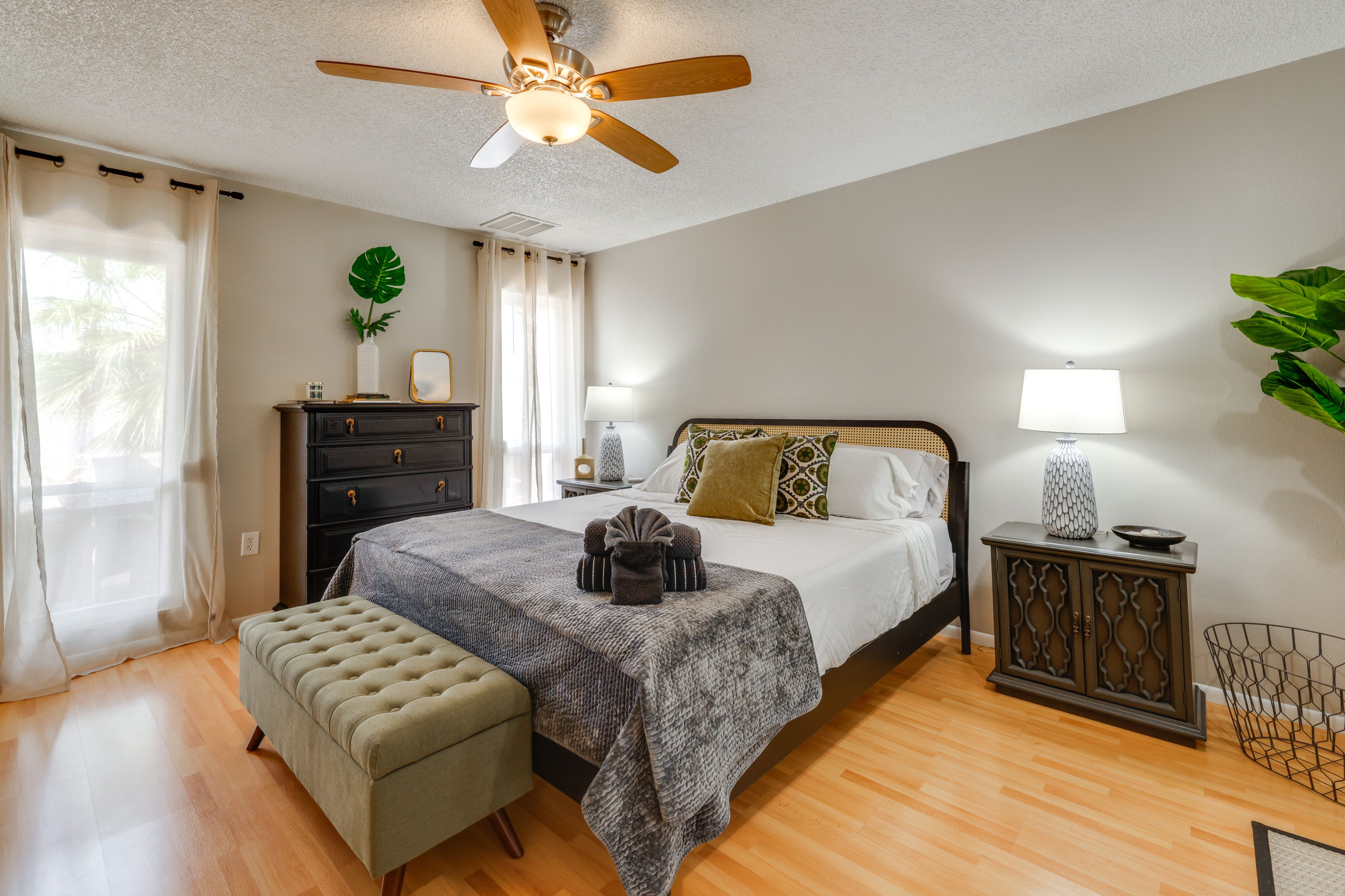 Bedroom 2 | Queen Bed | Linens Provided