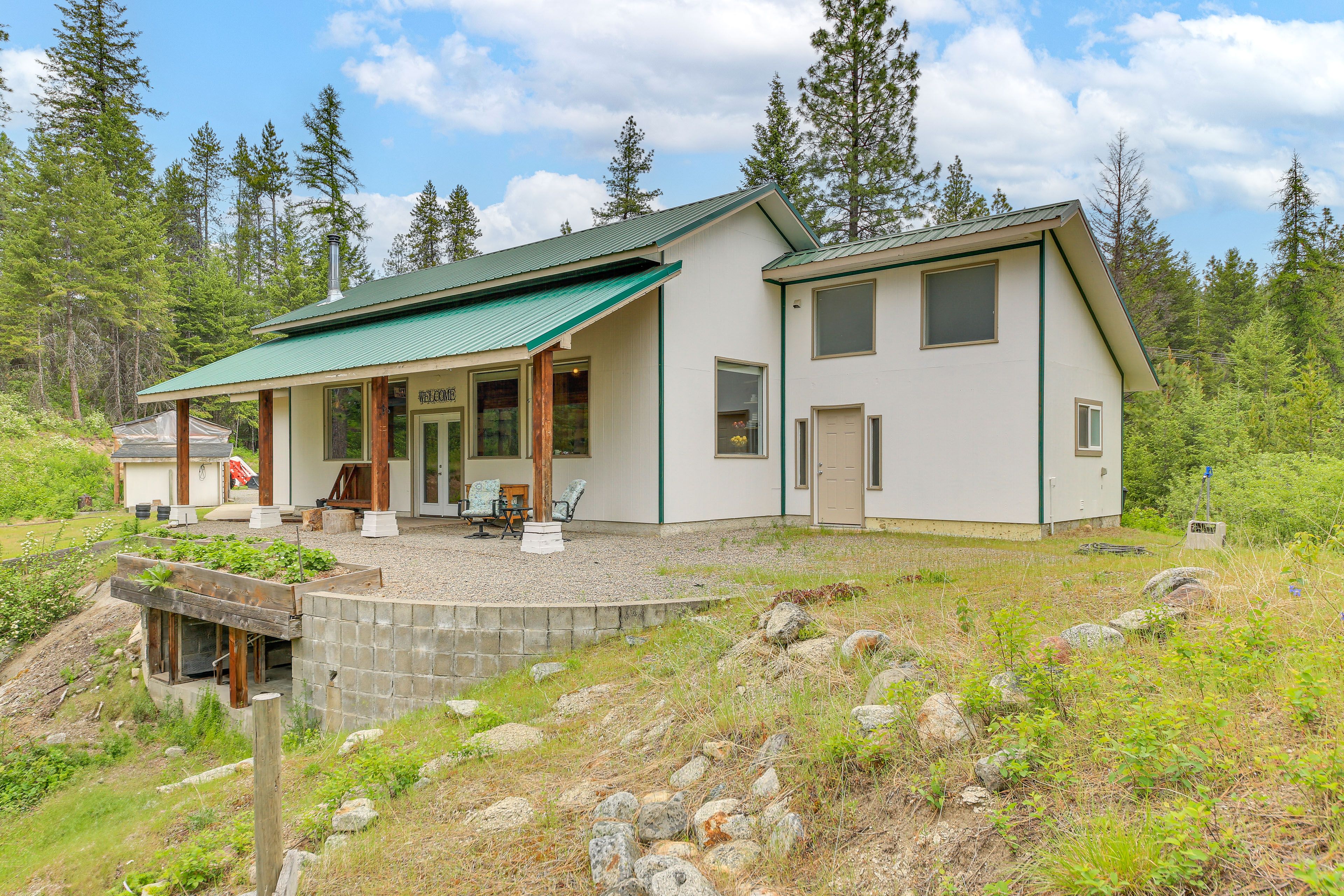 Home Exterior | Single-Story House