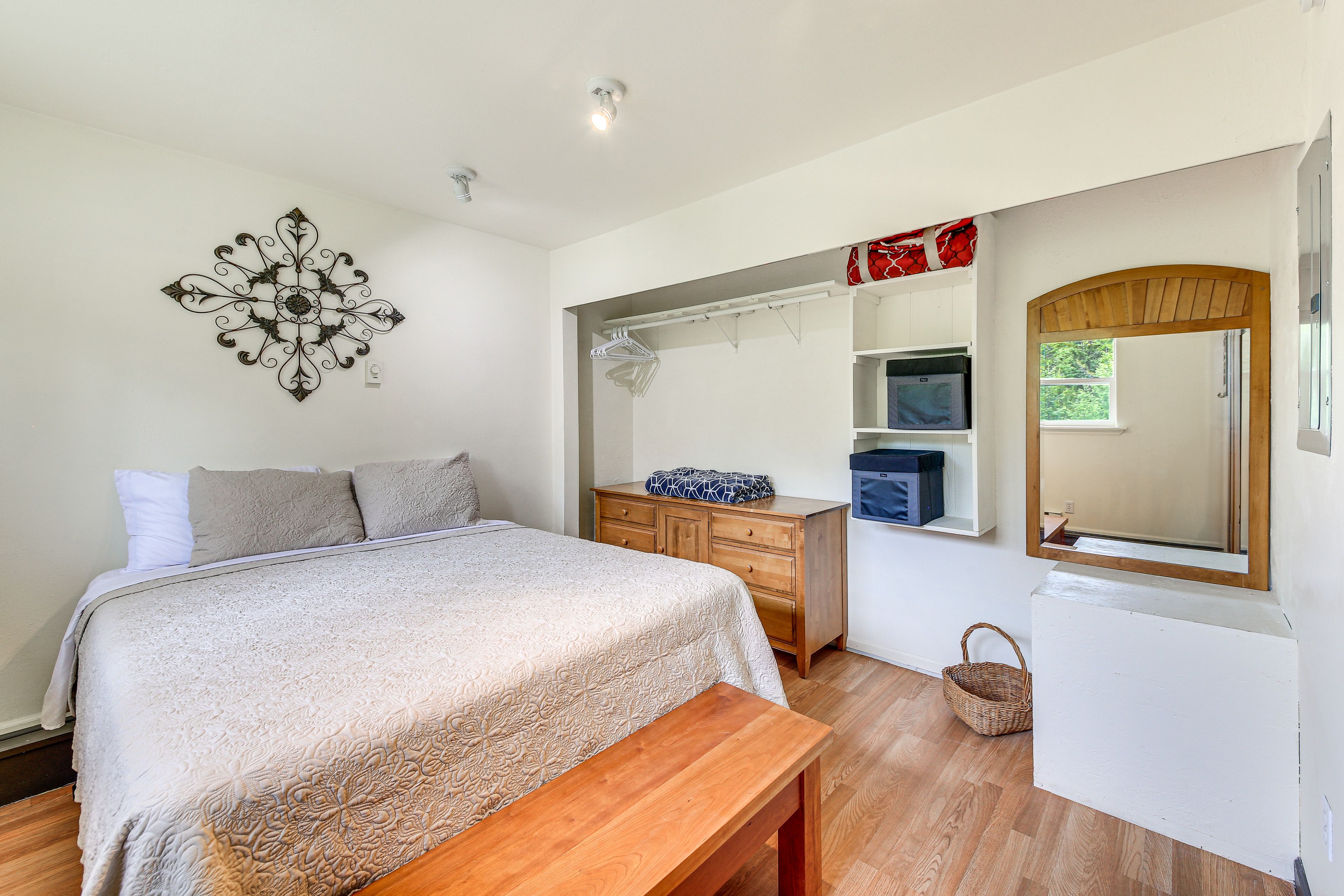 Bedroom 2 | Queen Bed | Linens Provided