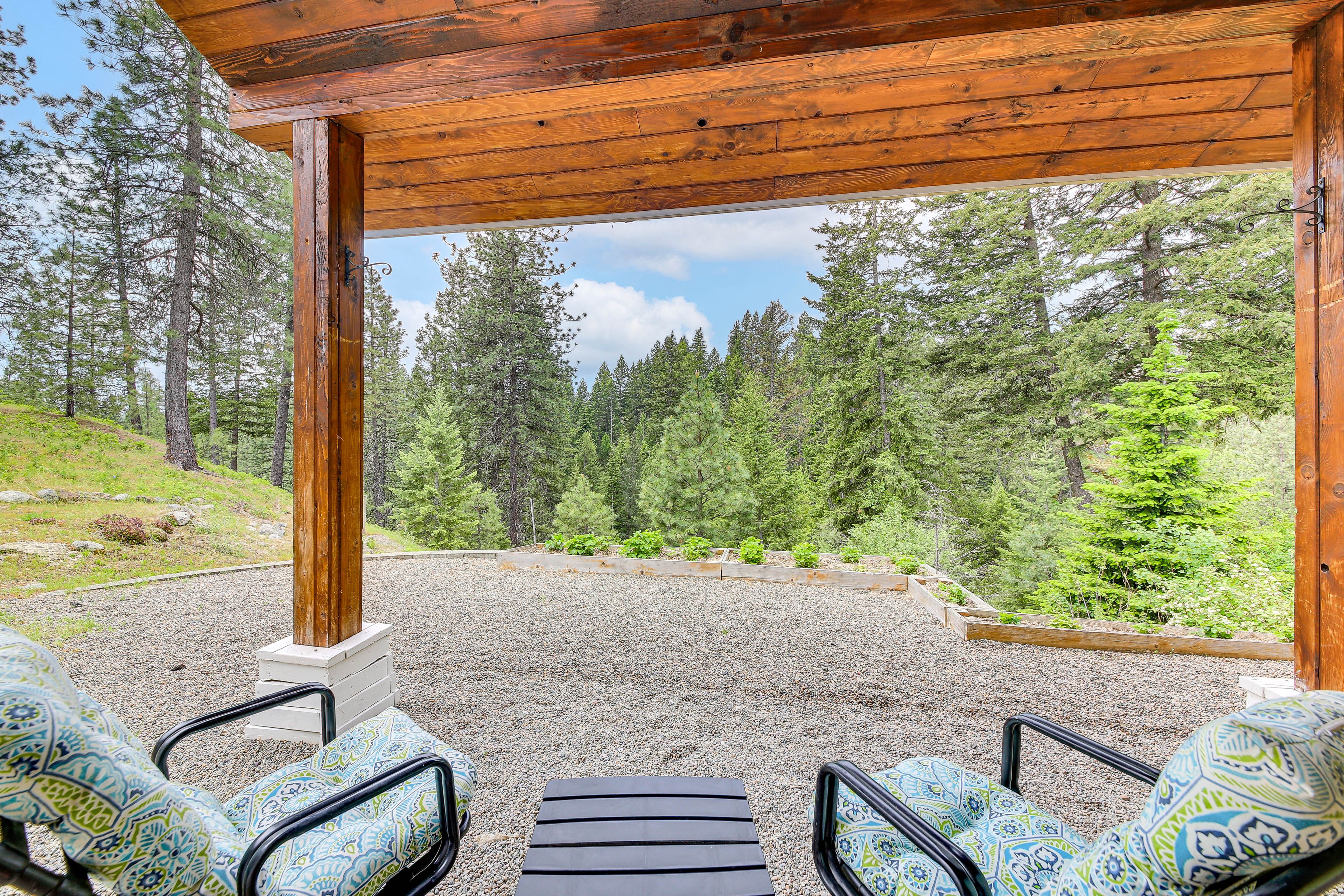 Newport Vacation Rental | 3BR | 1BA | Steps to Enter | 1,300 Sq Ft