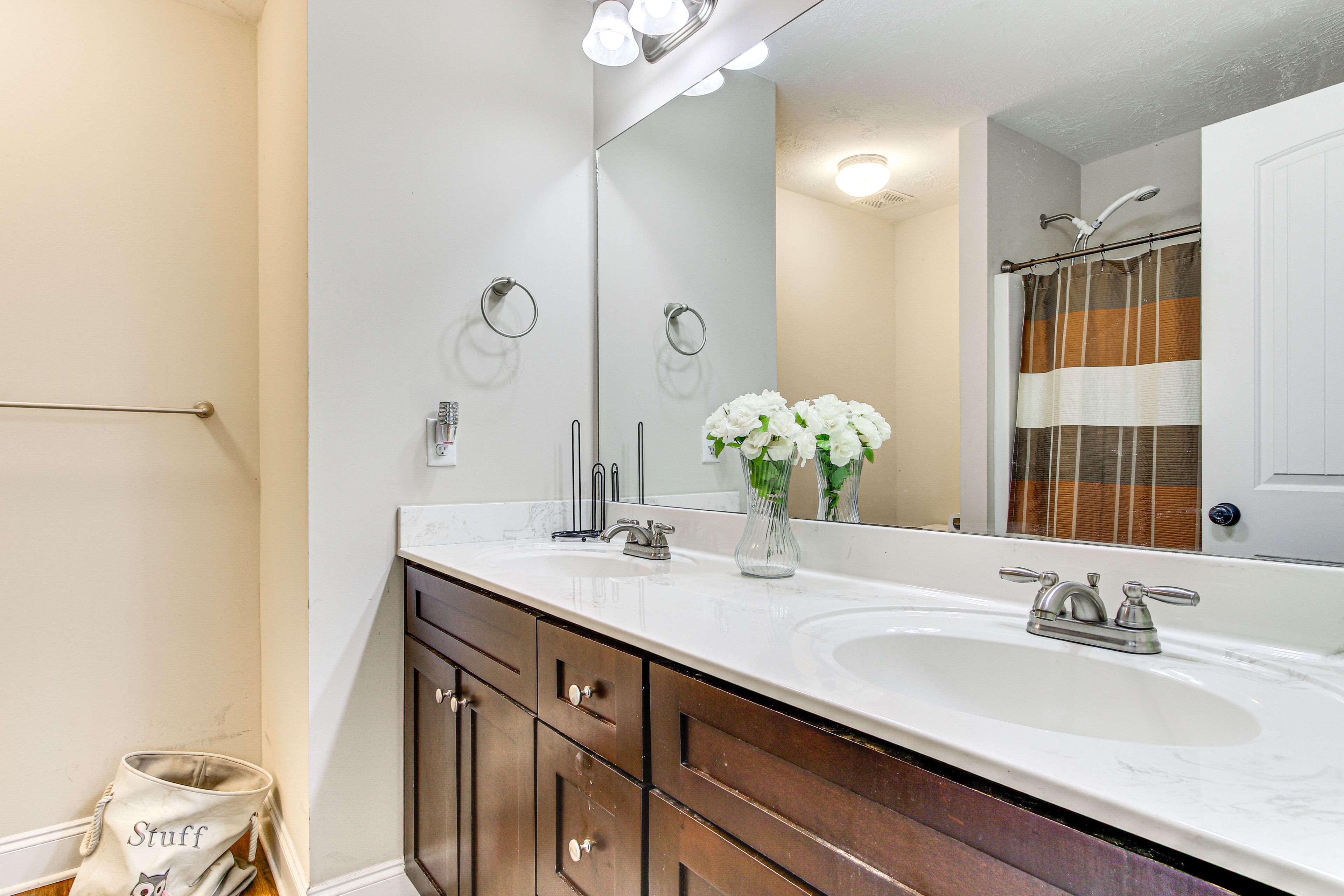 En-Suite Bathroom | 1st Floor | Towels Provided