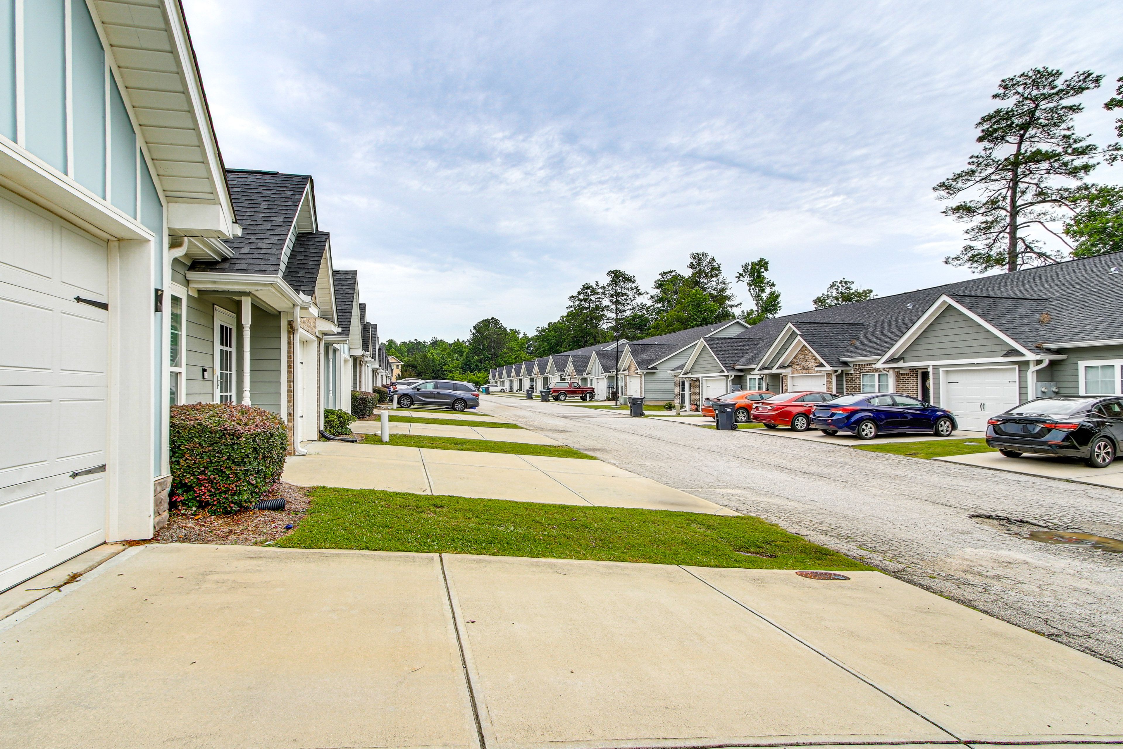 Parking | Driveway (2 Vehicles)