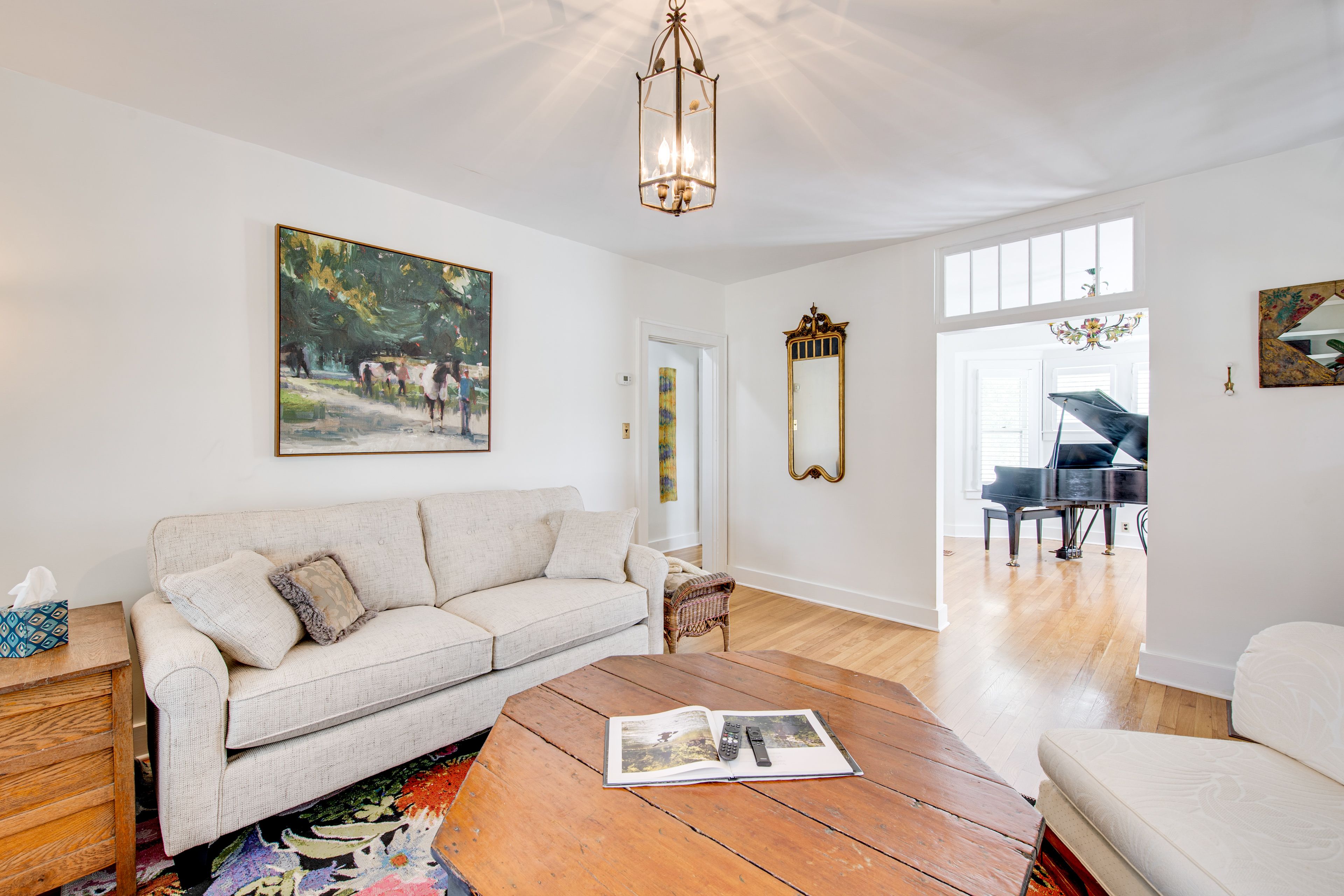 Living Room | Free WiFi | Smart TV | Central A/C & Heating | Main Floor