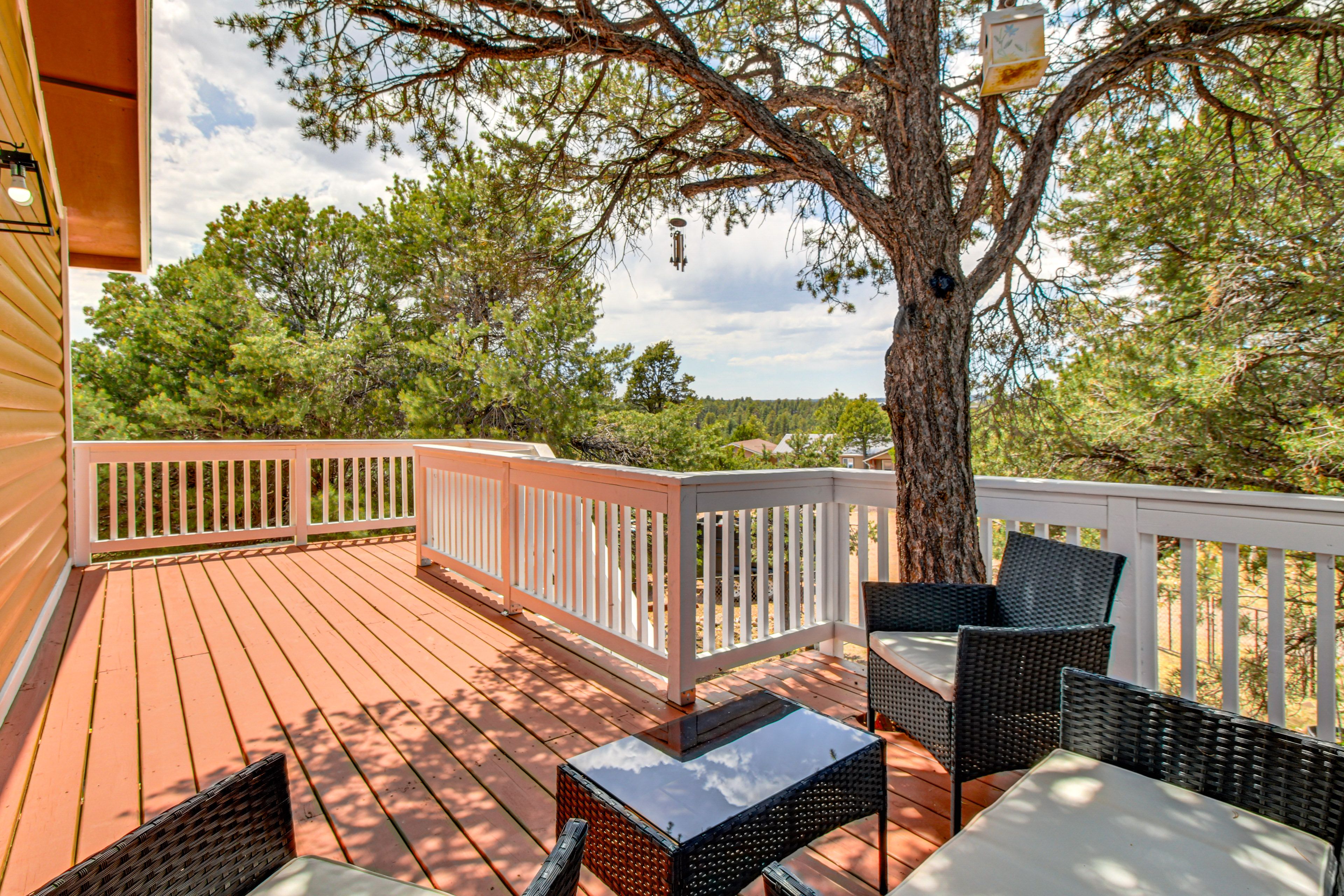 Heber Vacation Rental | 3BR | 2BA | 1,700 Sq Ft | 4 Steps to Enter