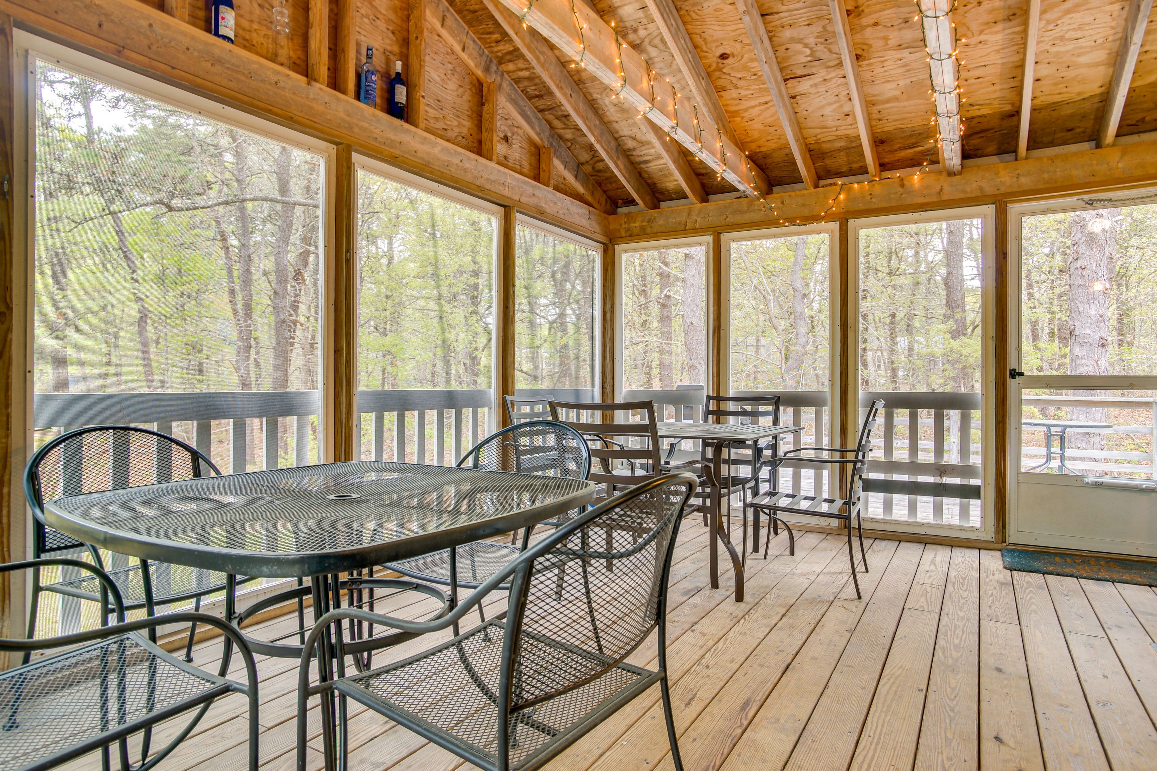 Screened-In Porch