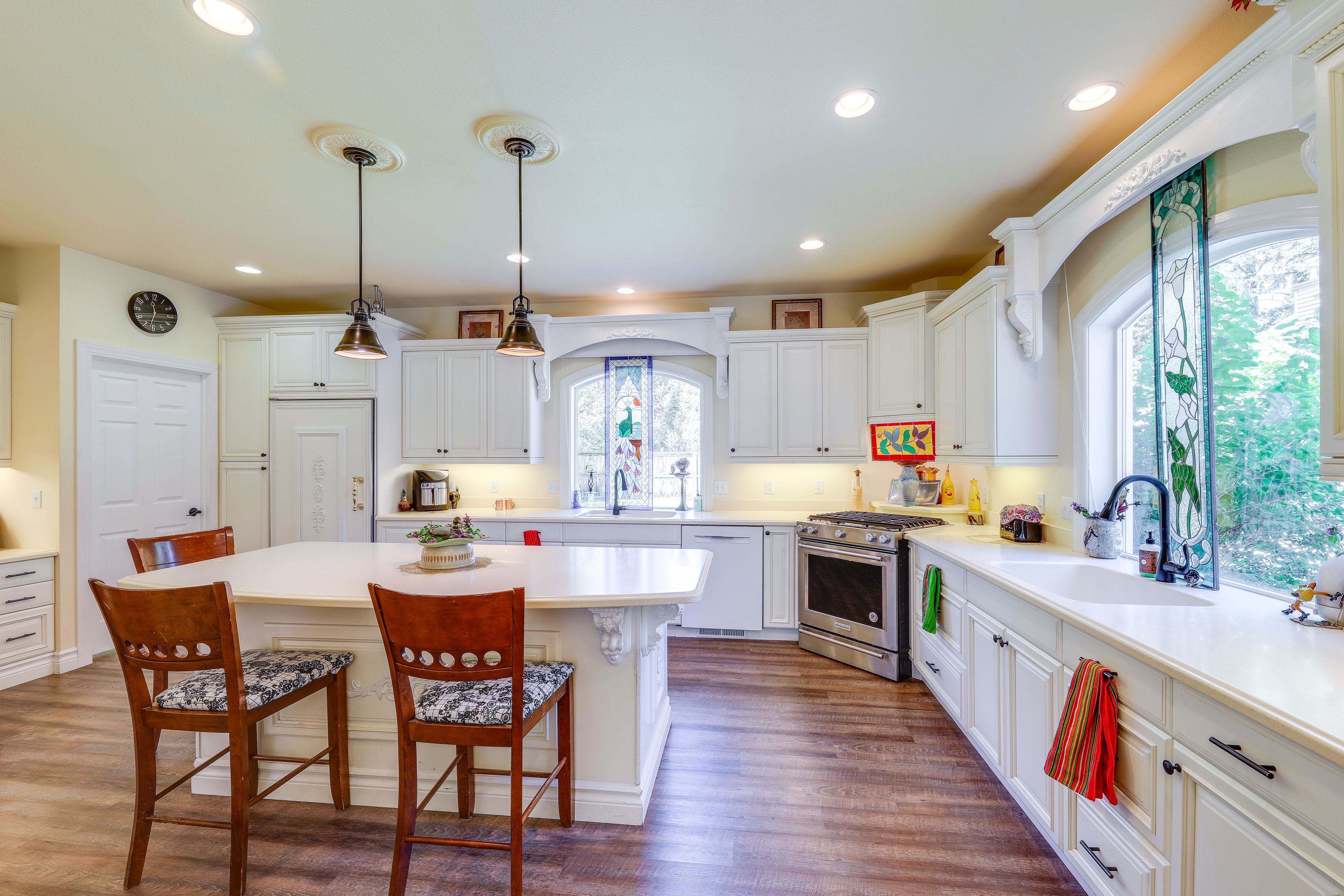Kitchen | Trash Bags/Paper Towels