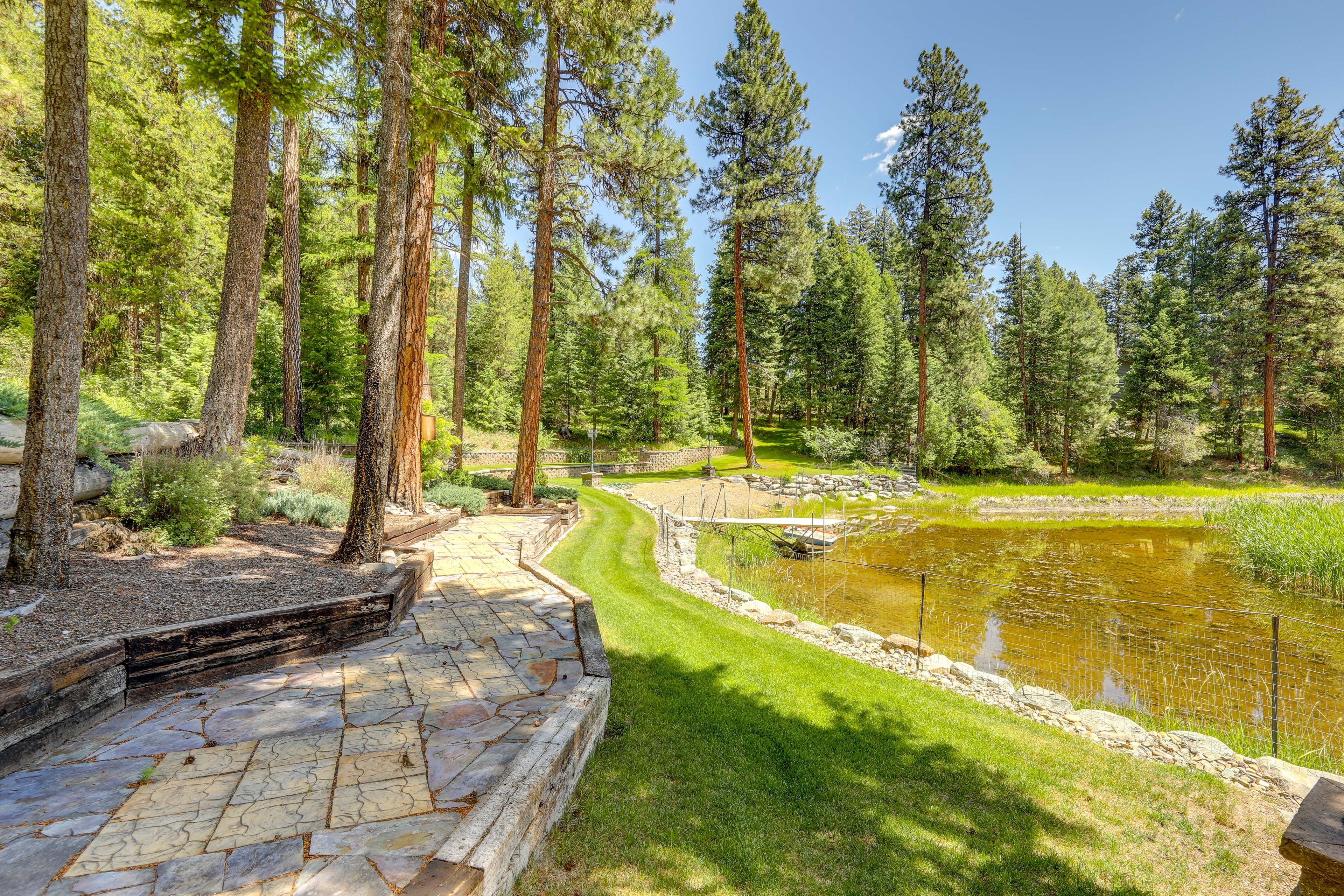 Private Lake Access | Small Dock
