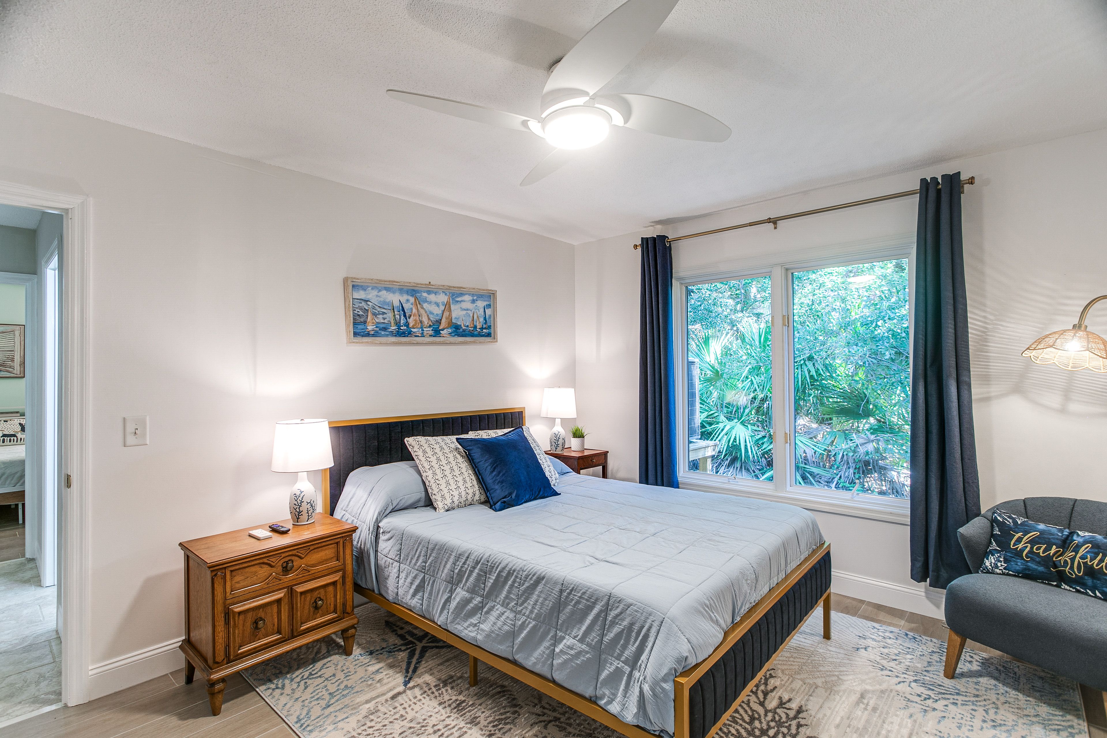 Bedroom 3 | Queen Bed | Smart TV