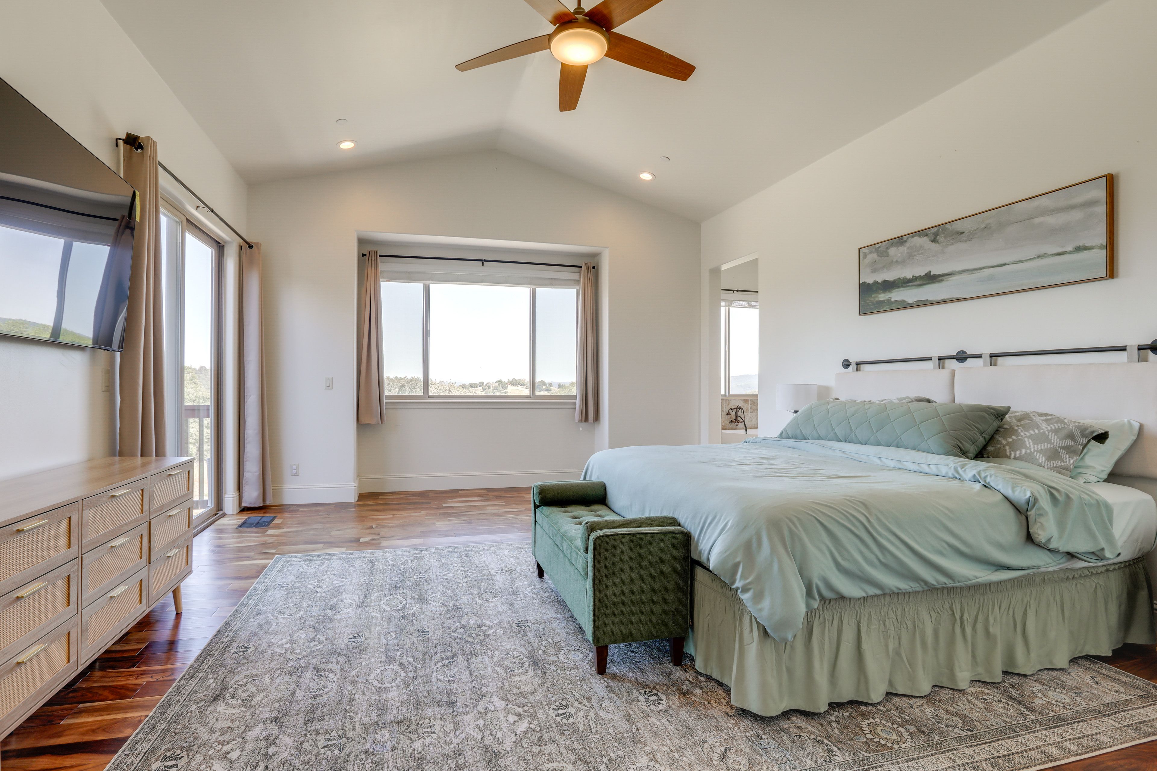 Bedroom 1 | King Bed | Linens Provided