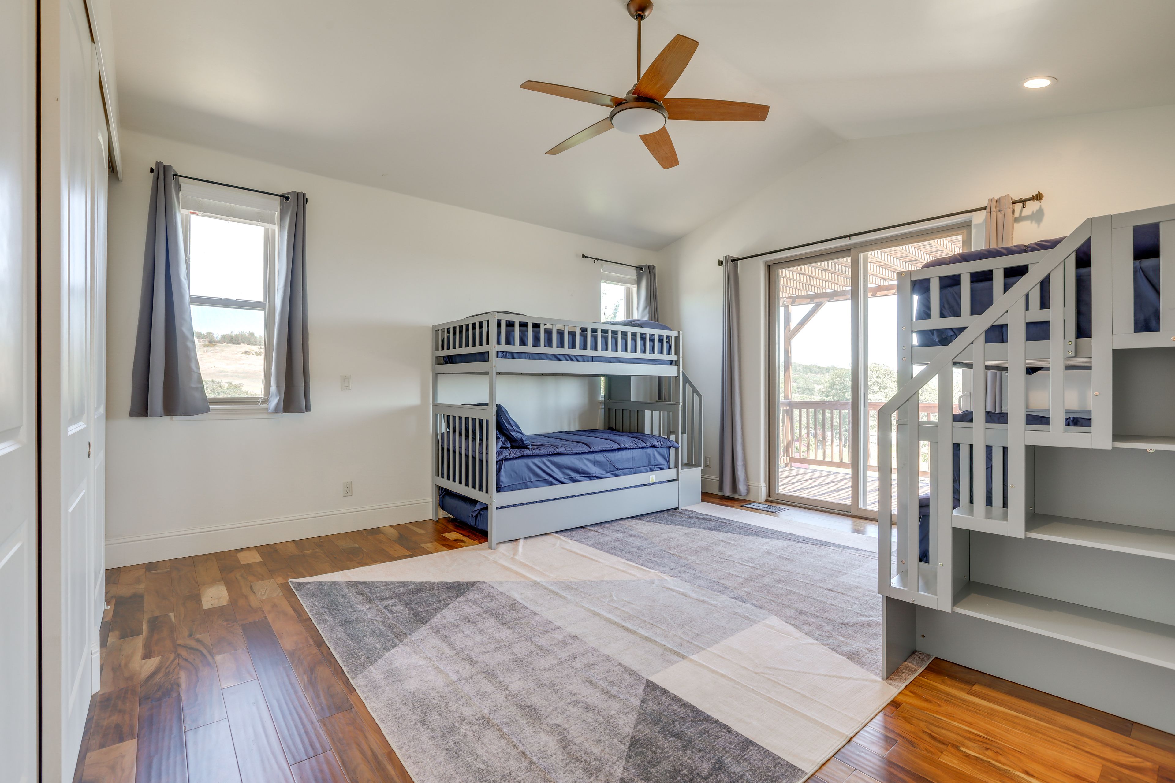 Bedroom 4 | 2 Twin Bunk Beds w/ Twin Trundles | Linens Provided