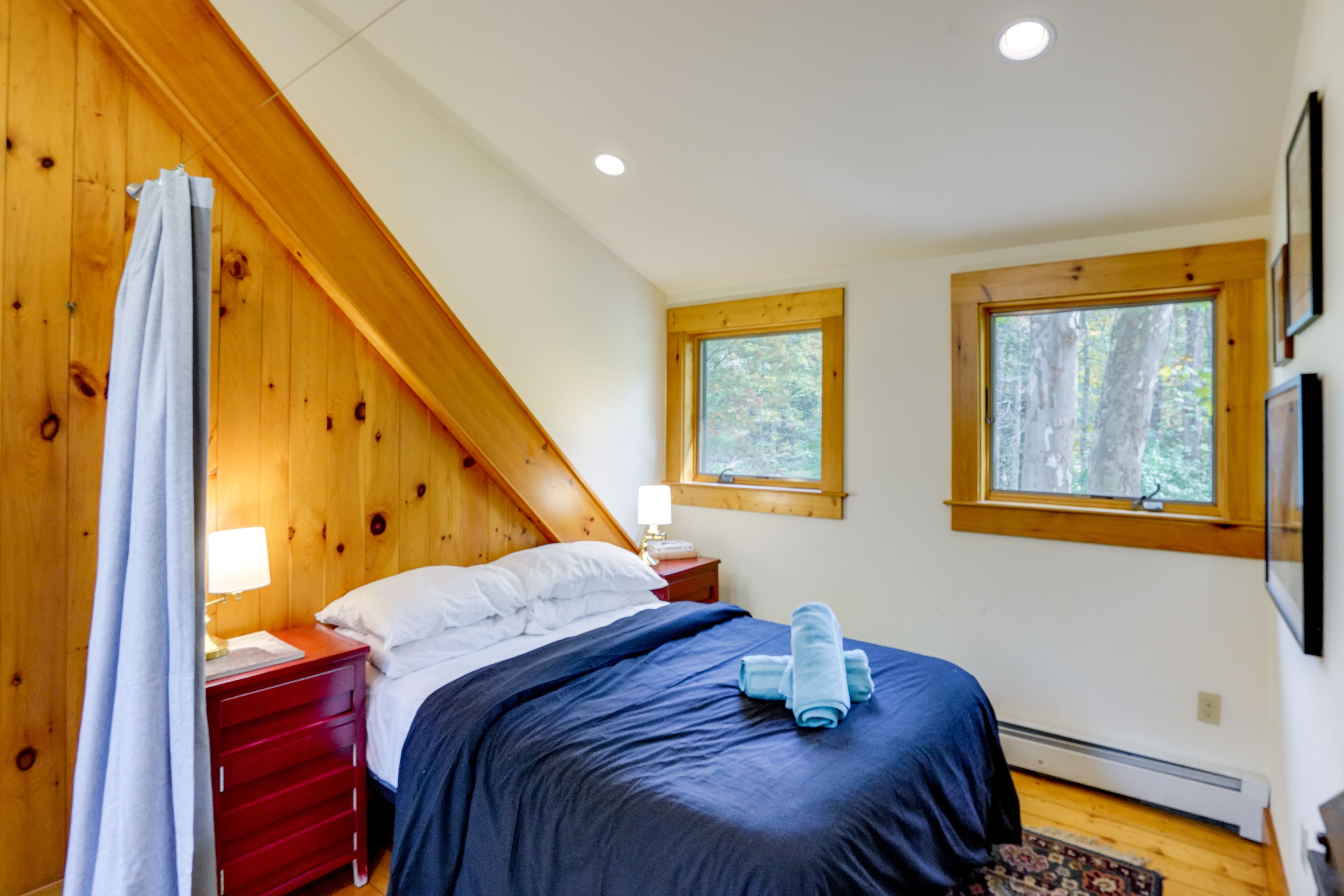 Bedroom 4 (Reading Nook) | Full Bed | Privacy Curtain | 2nd Floor