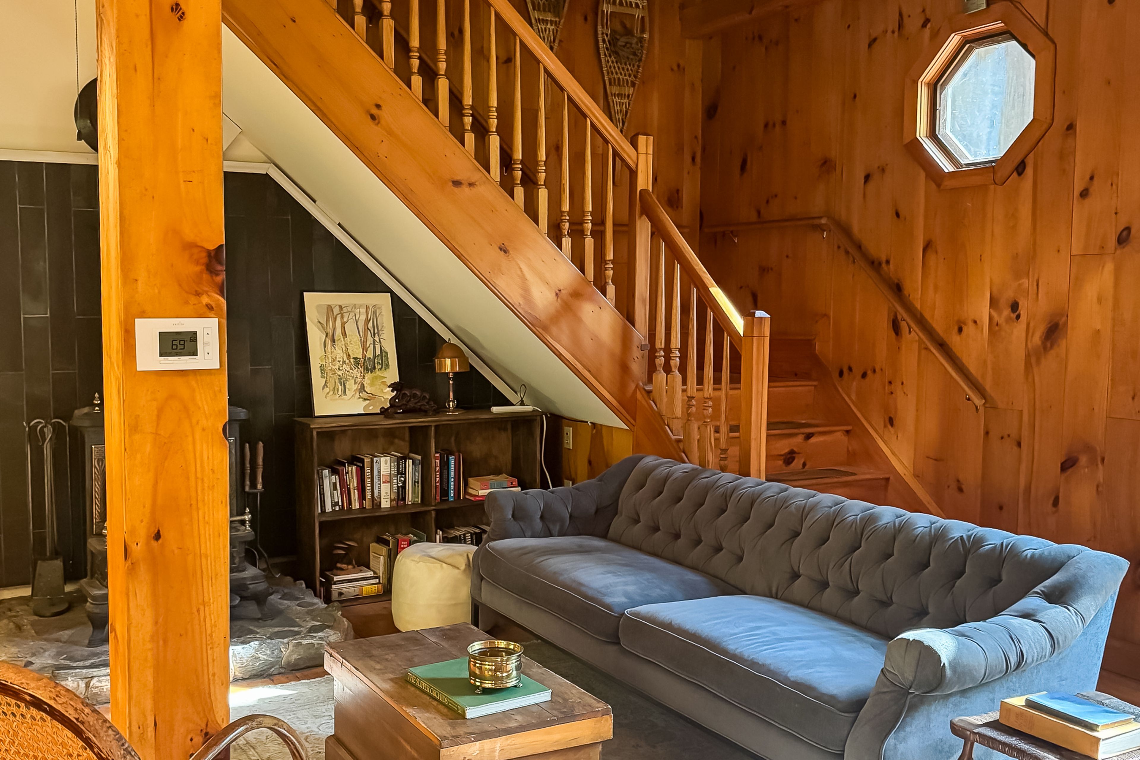 Living Room | Books | Free WiFi | Wheelchair Accessible | 1st Floor