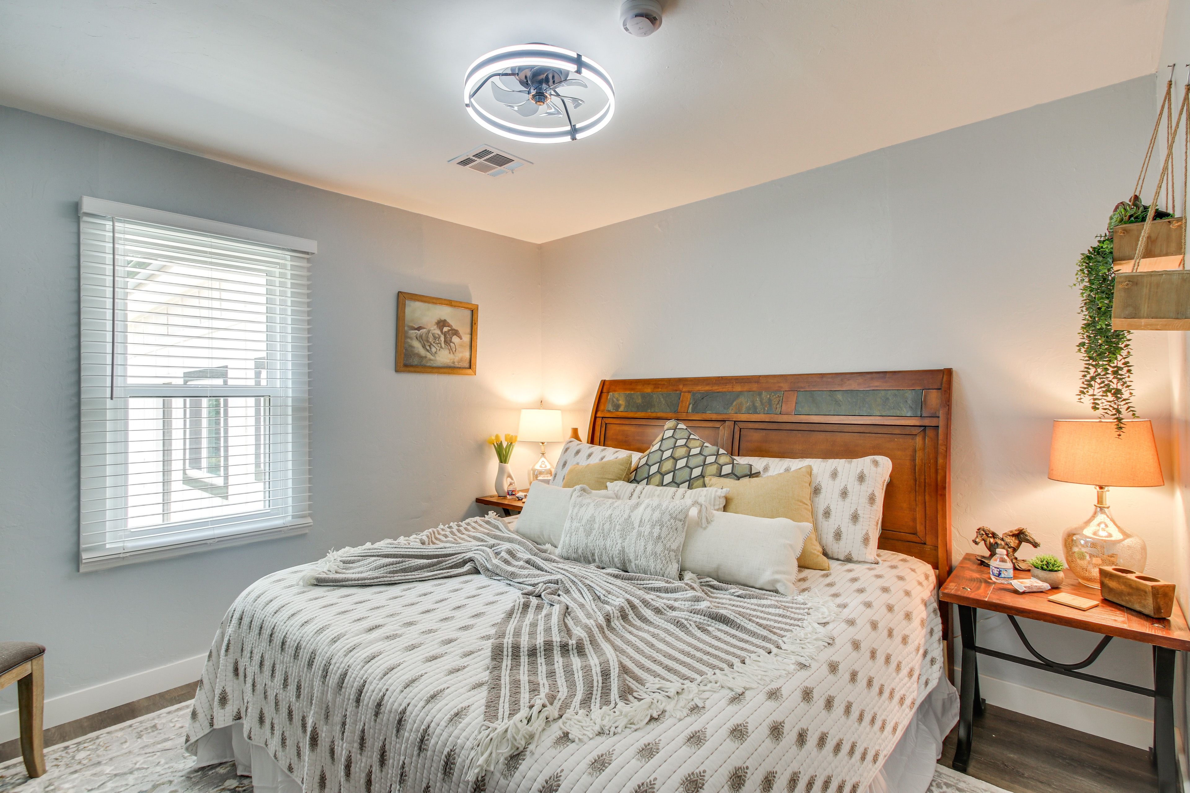 Bedroom 2 | King Bed