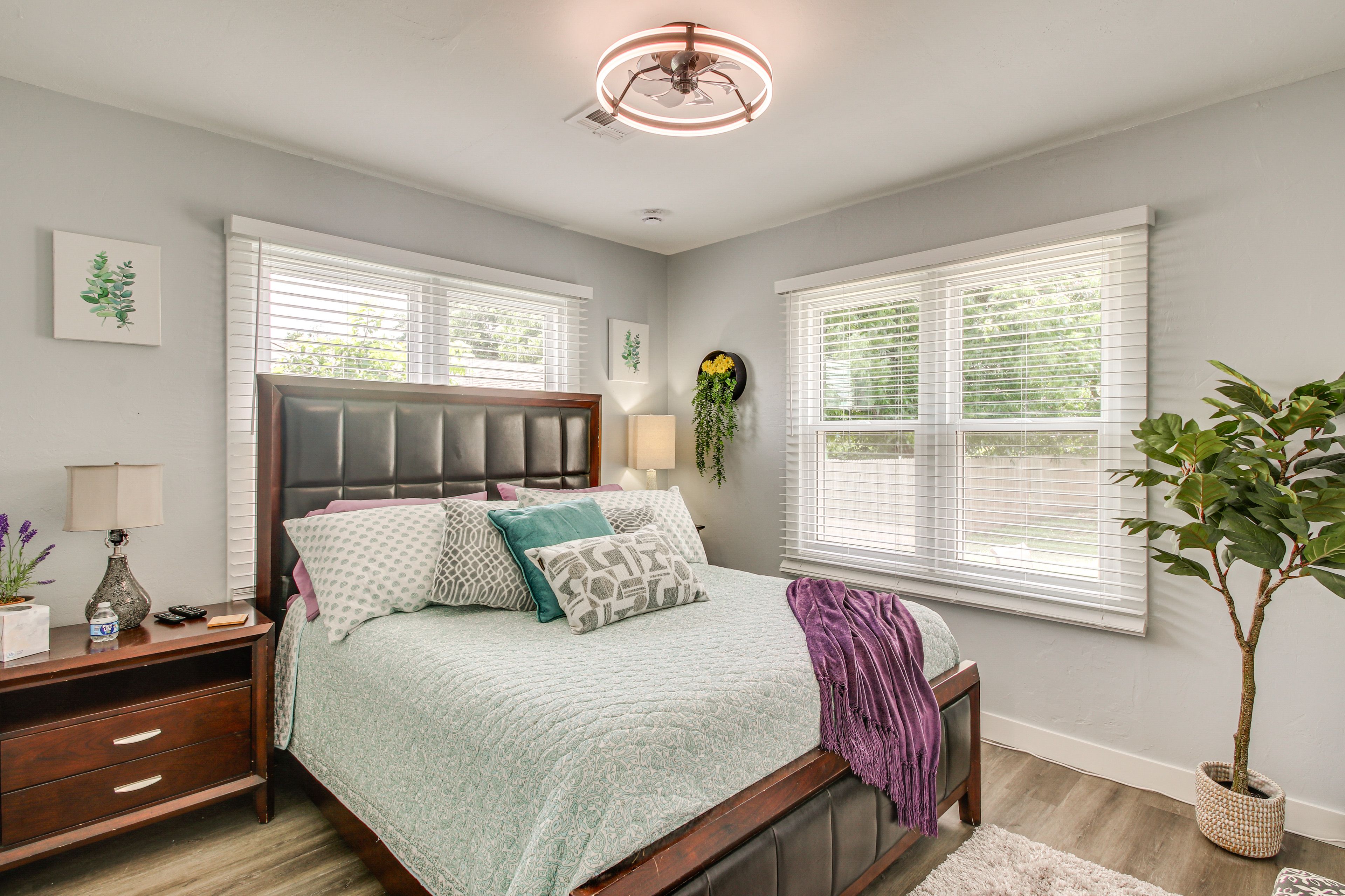 Bedroom 4 | Queen Bed