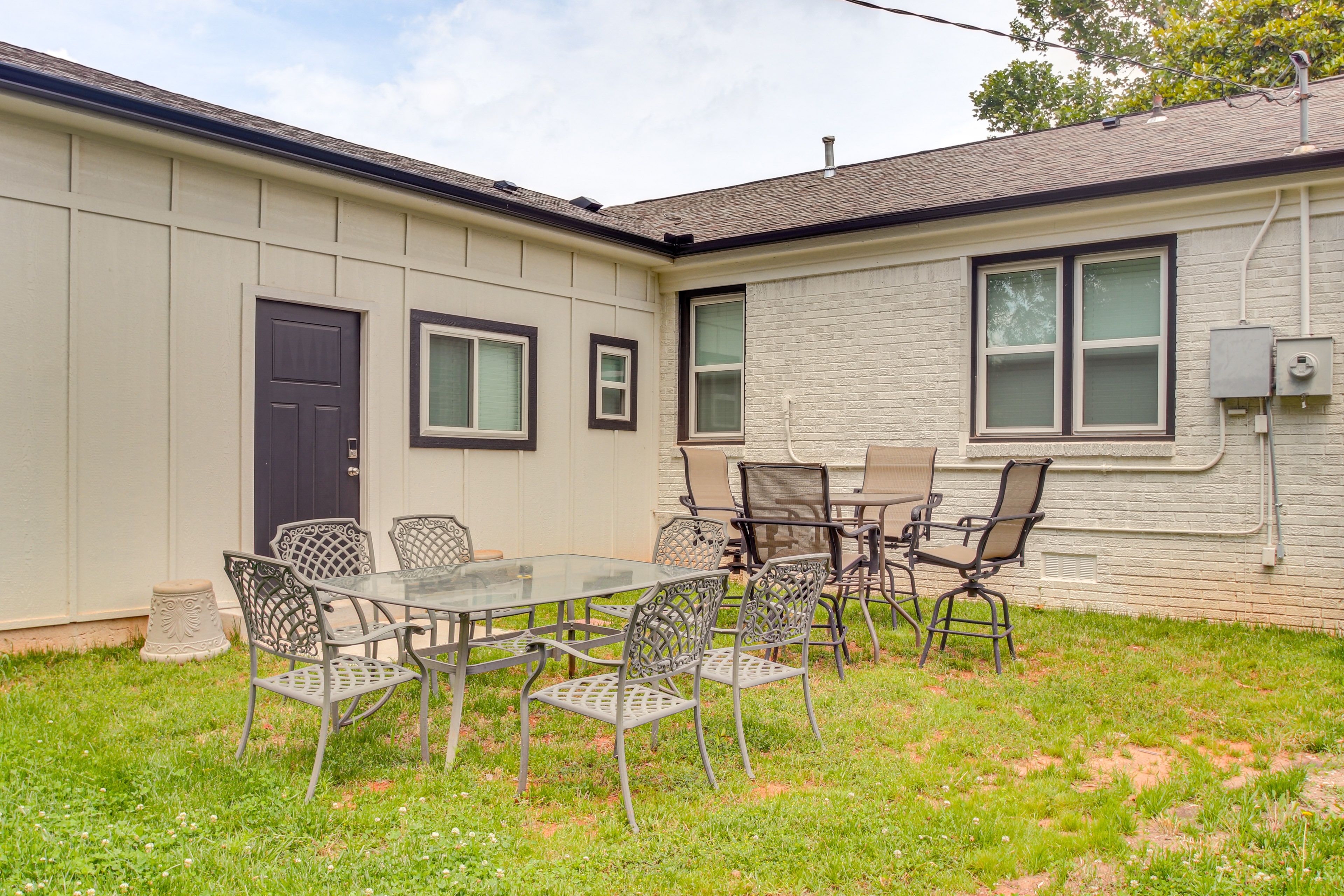 Yard | Outdoor Dining Areas