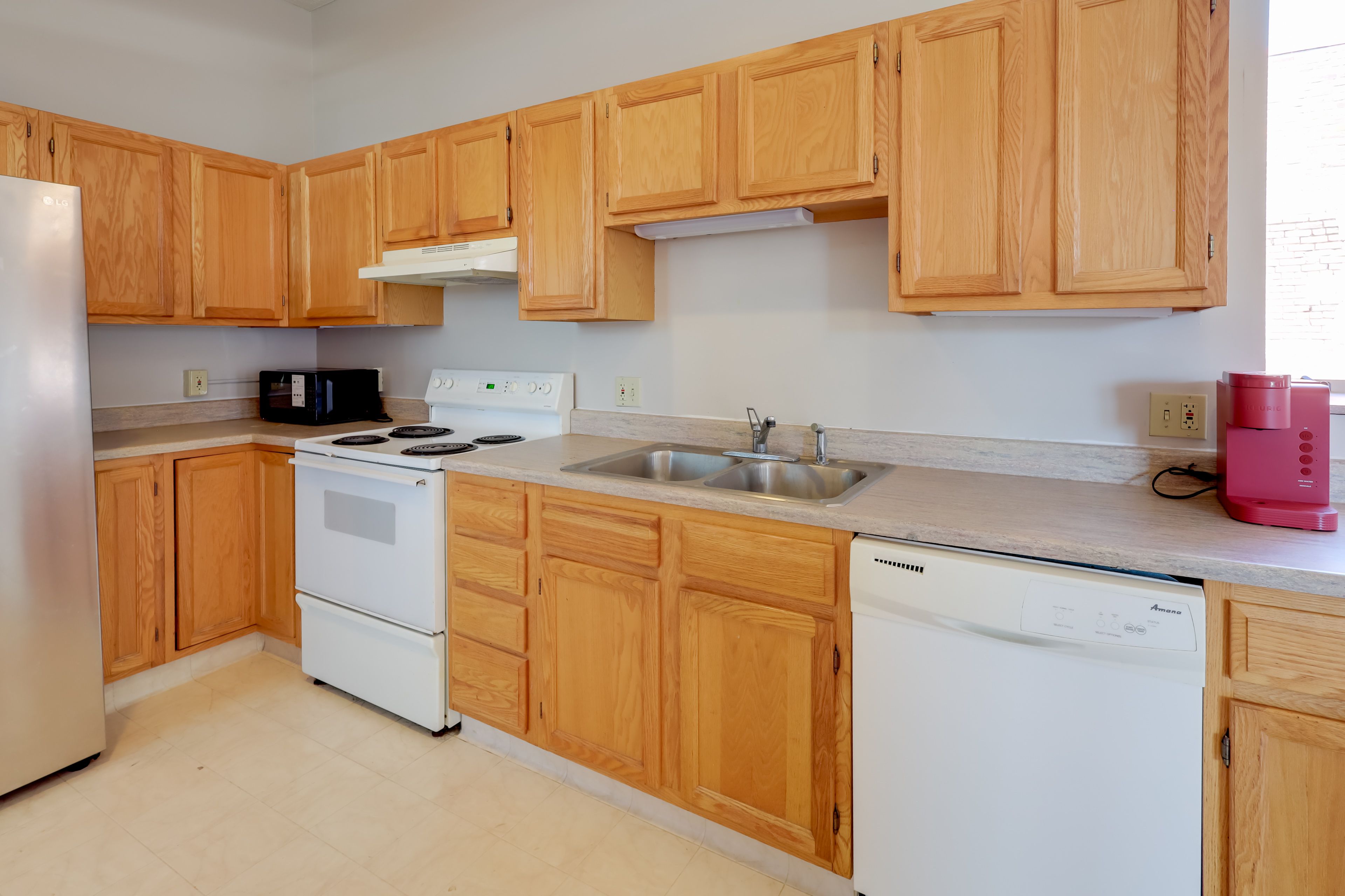 Kitchen | Trash Bags/Paper Towels