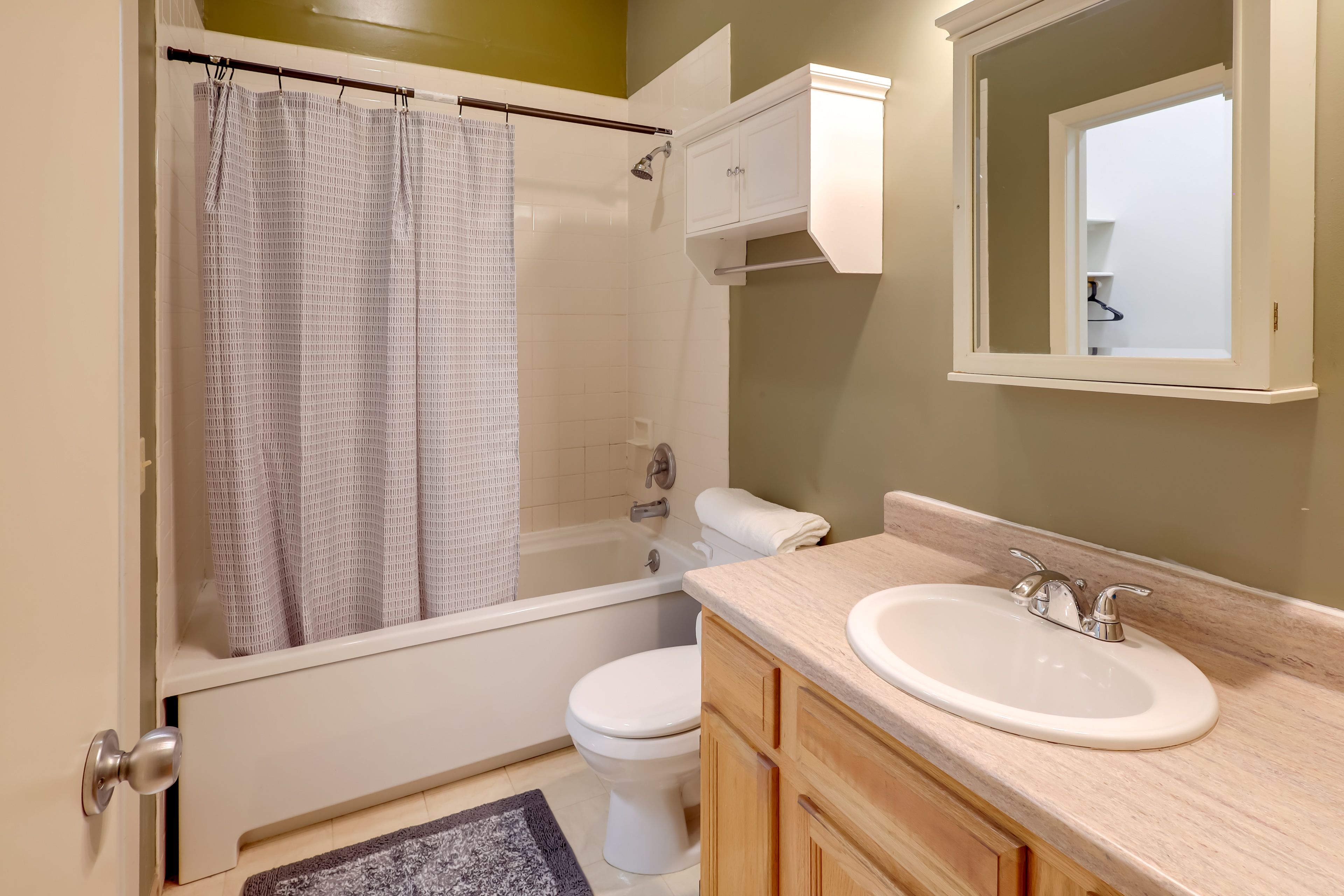 Bathroom | Towels Provided