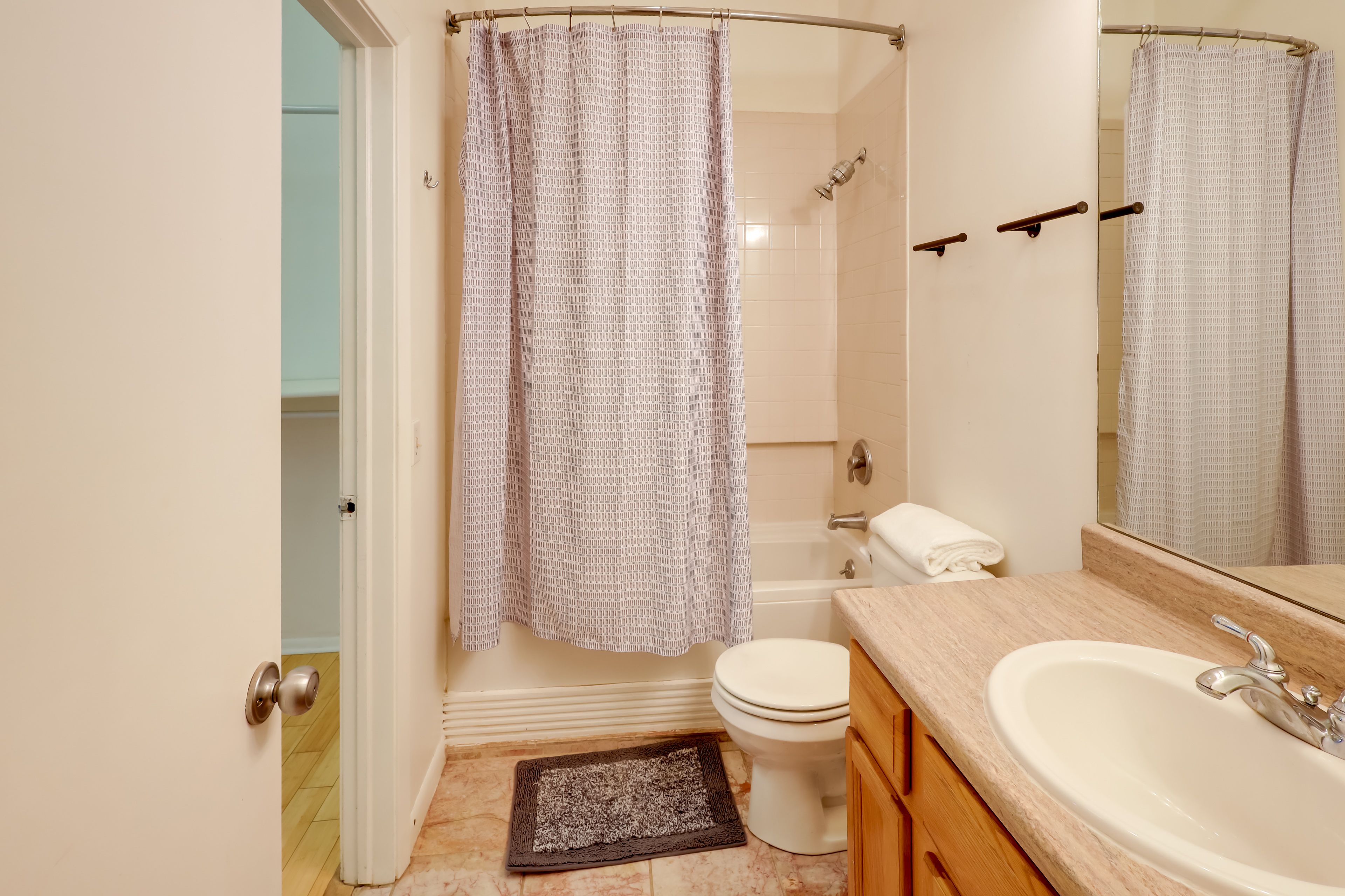 Bathroom | Towels Provided