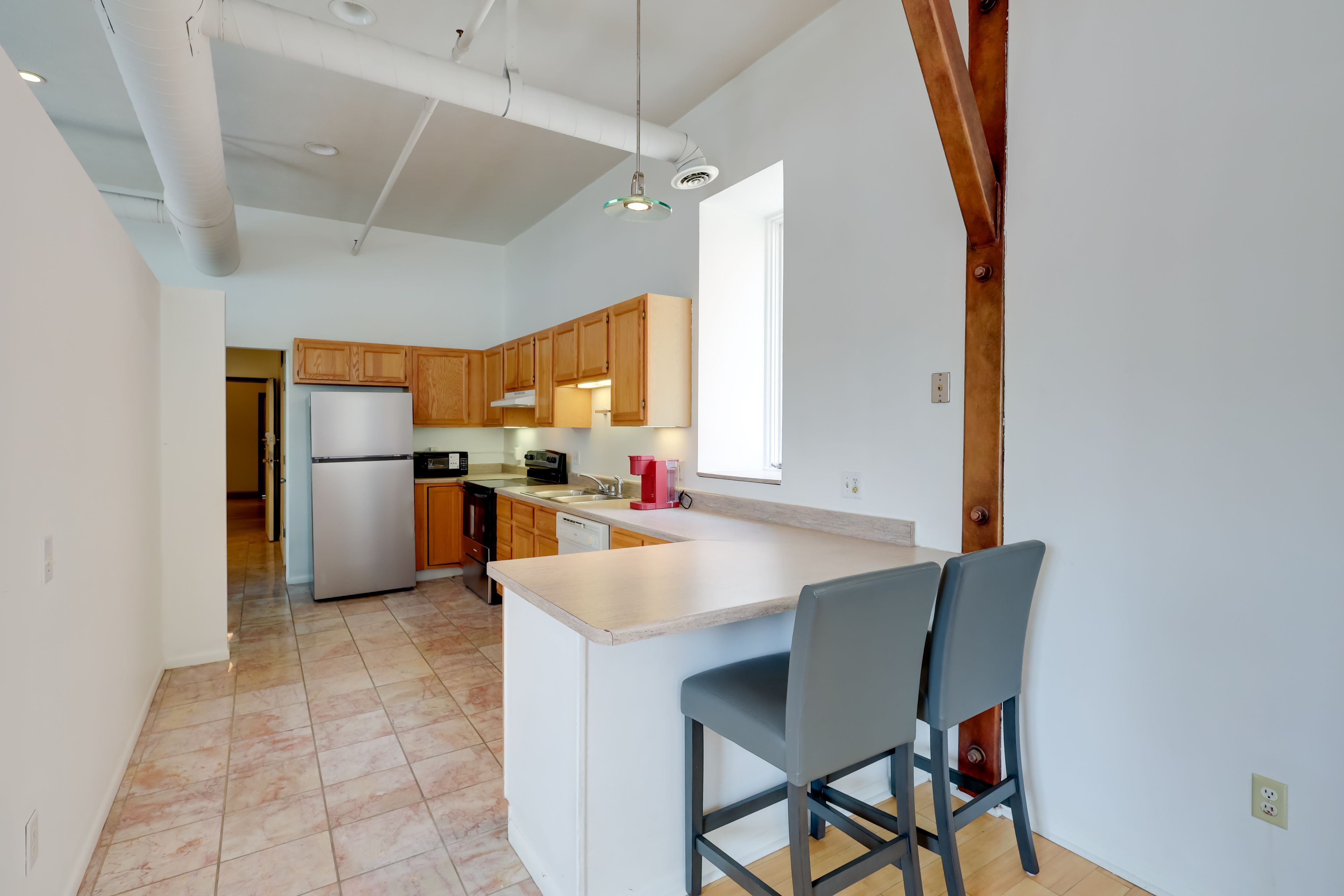 Kitchen | Trash Bags/Paper Towels