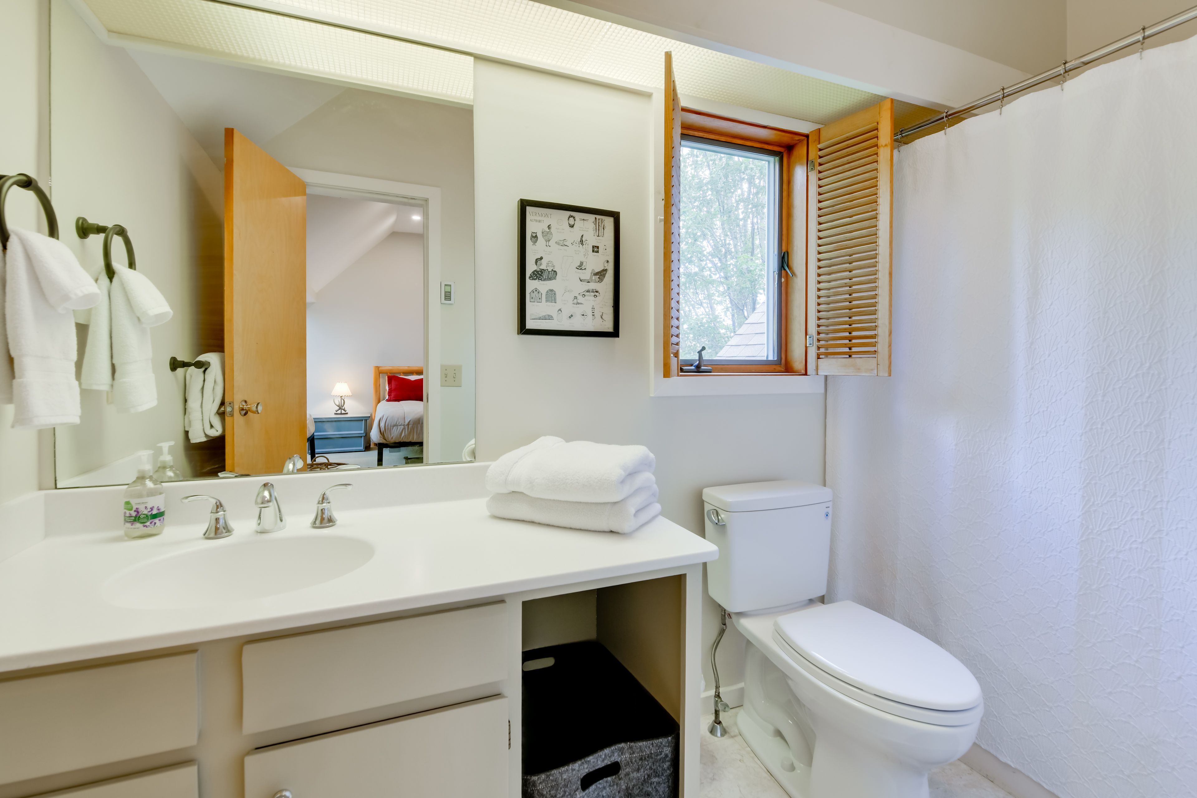 En-Suite Bathroom | 2nd Floor