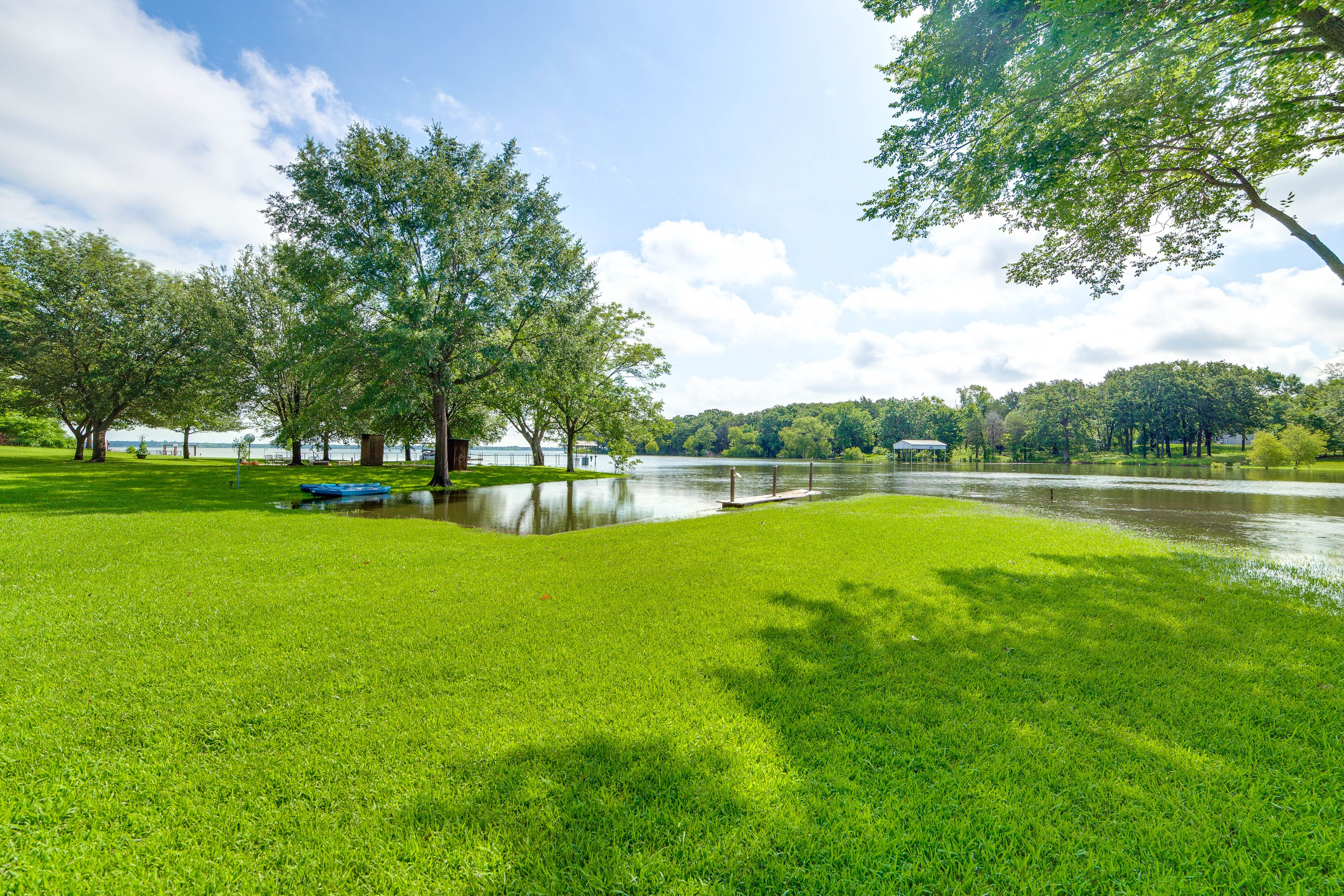 Lake Tawakoni Access | 2 Kayaks Provided