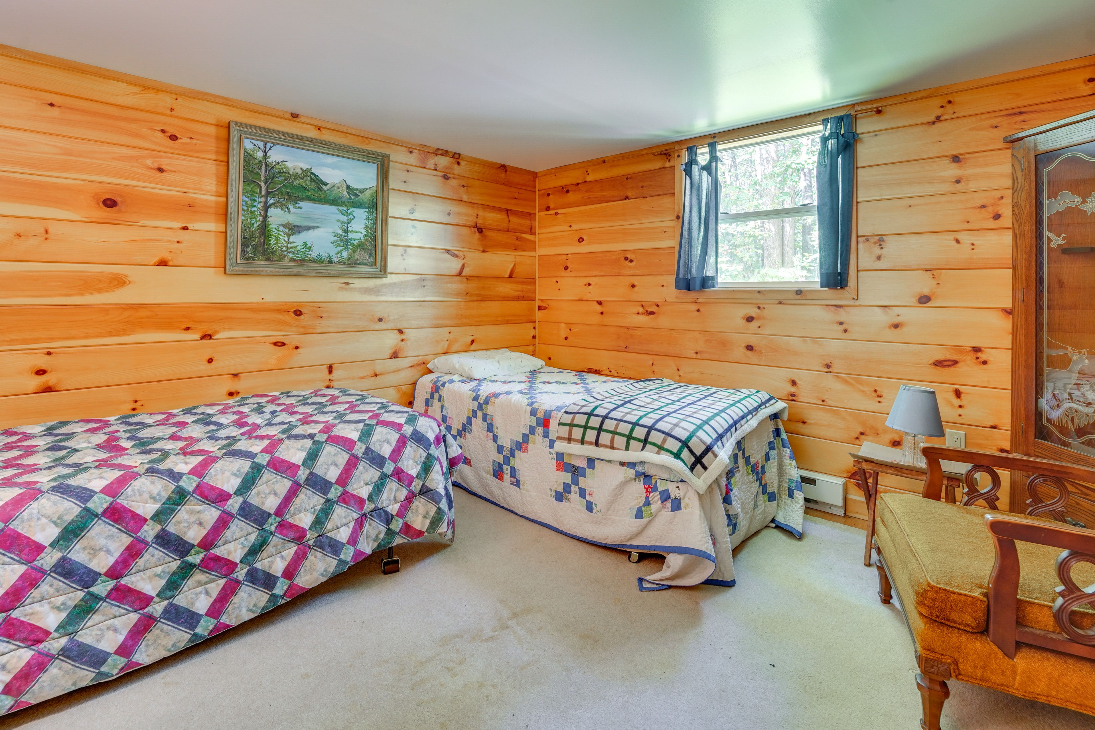 Bedroom 3 | 2 Twin Beds | 1st Floor