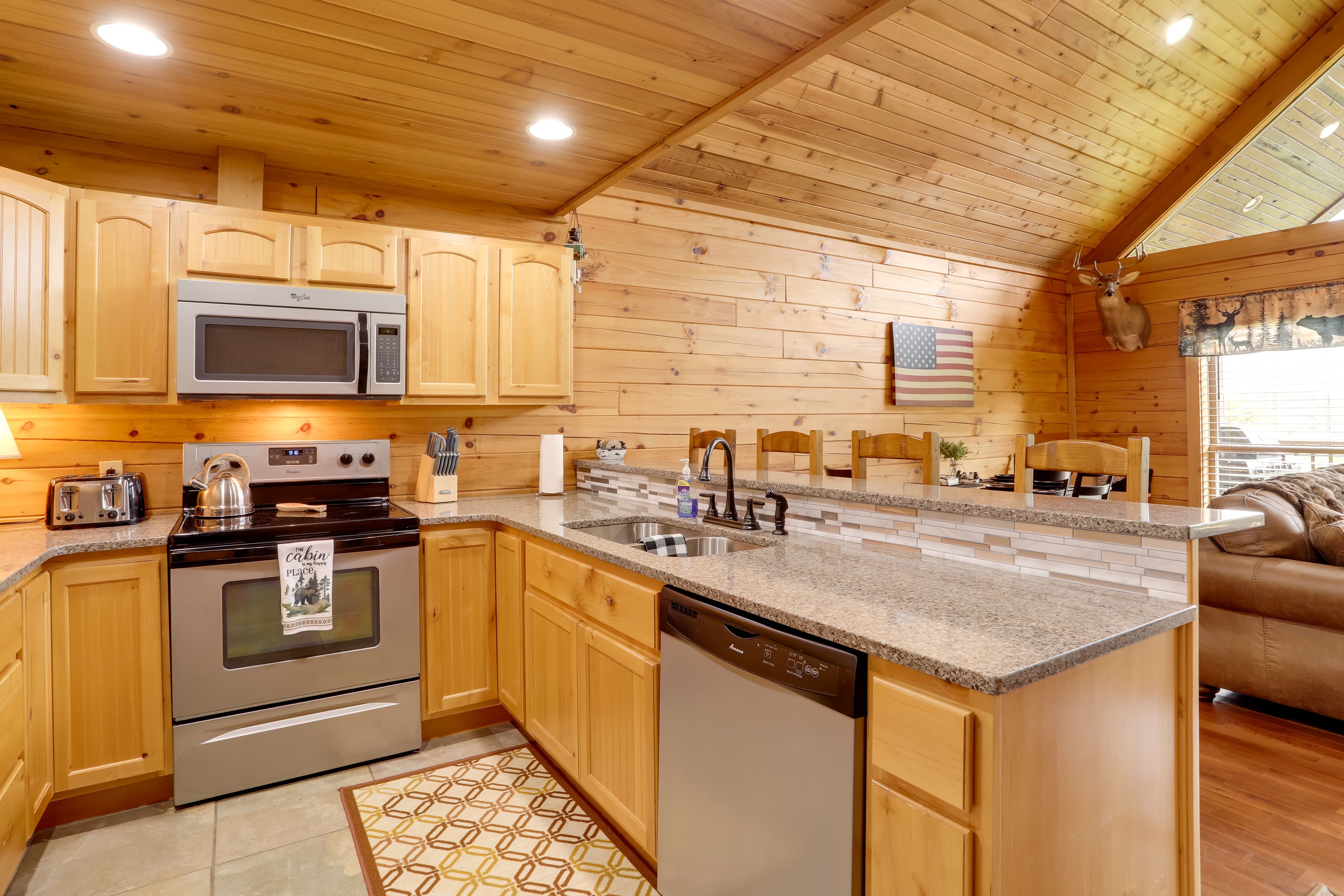 Kitchen | Keurig Coffee Maker | Dishwasher | Toaster | 1st Floor