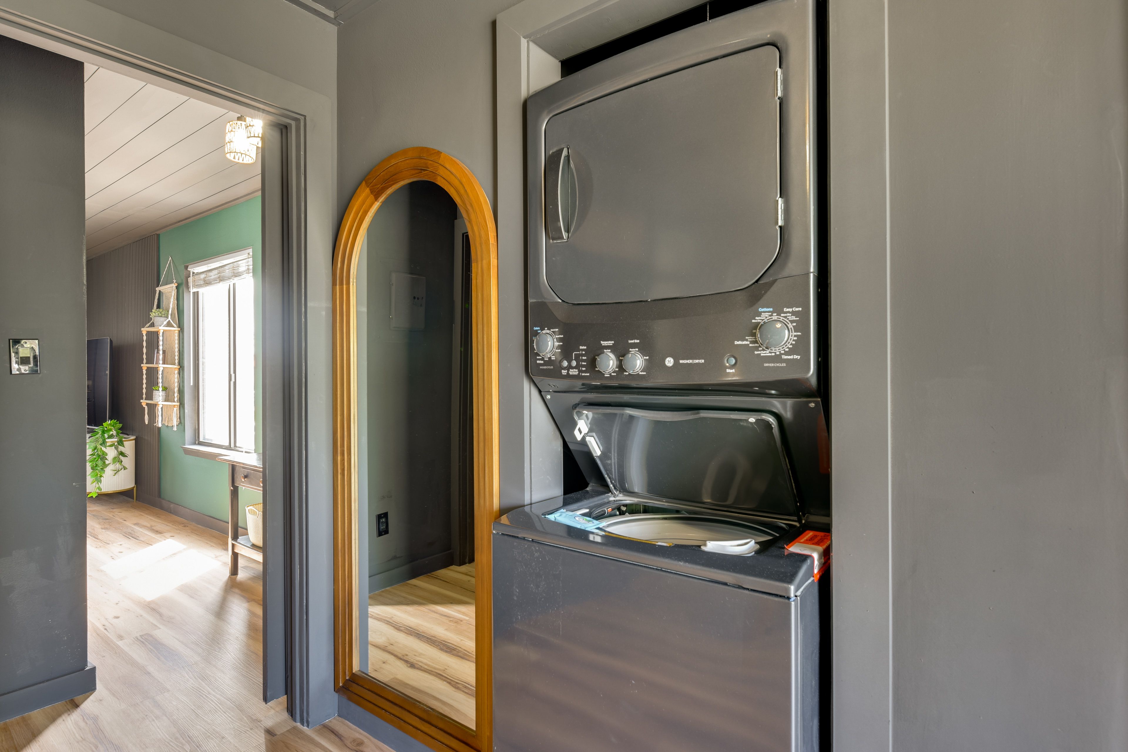Laundry Area | Washer & Dryer