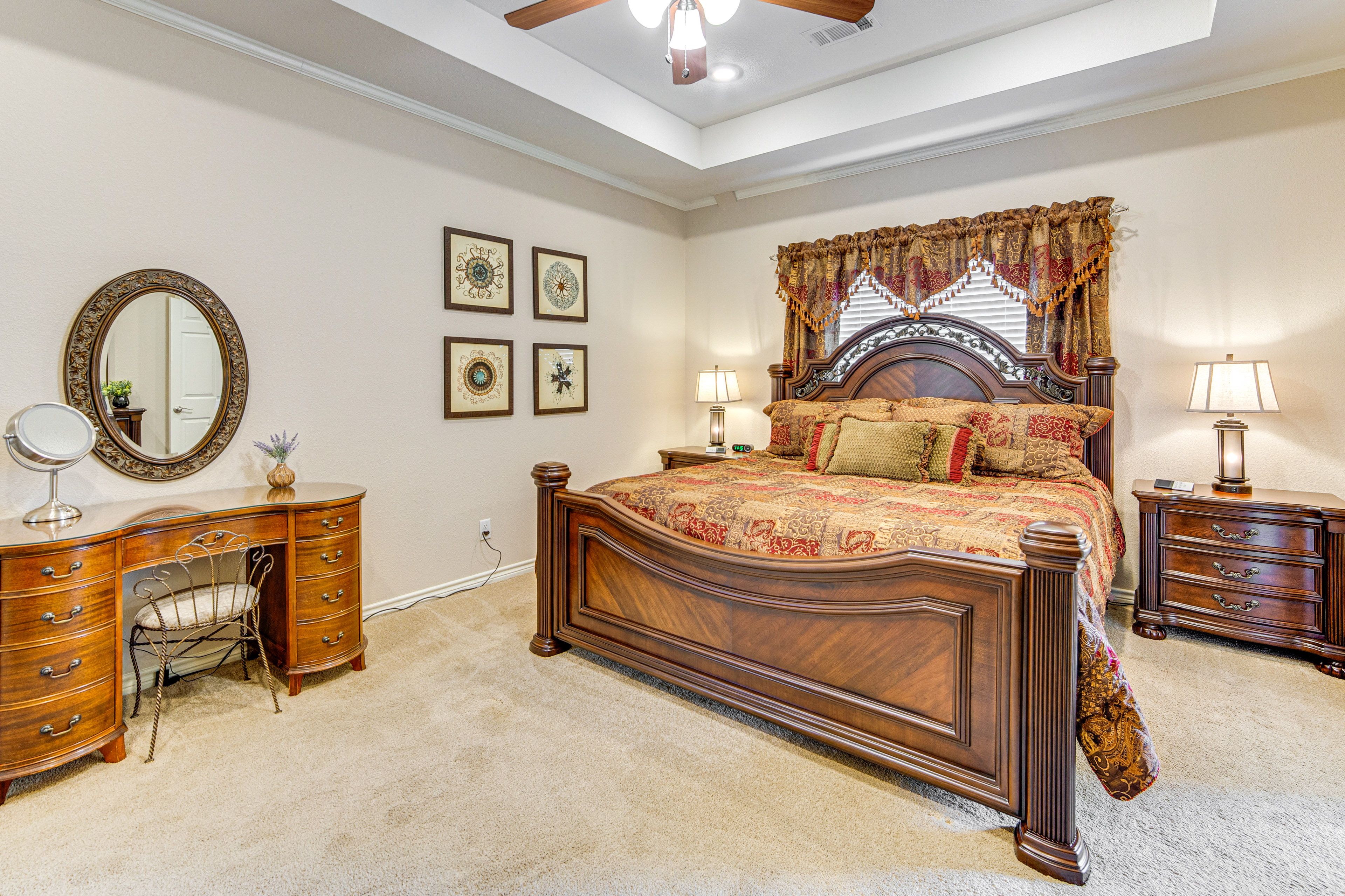 Bedroom 1 | King Bed | Linens Provided