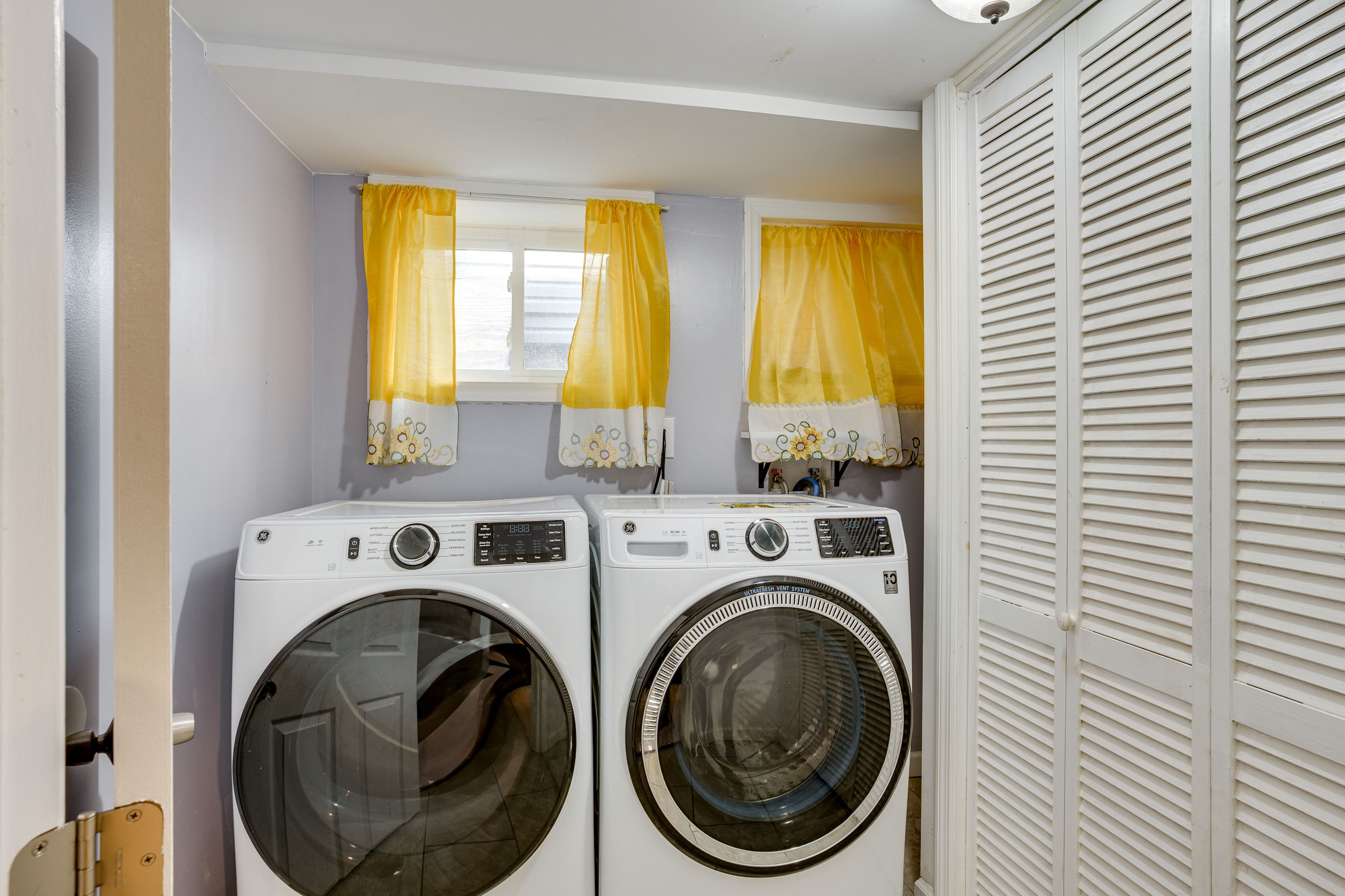In-Unit Laundry