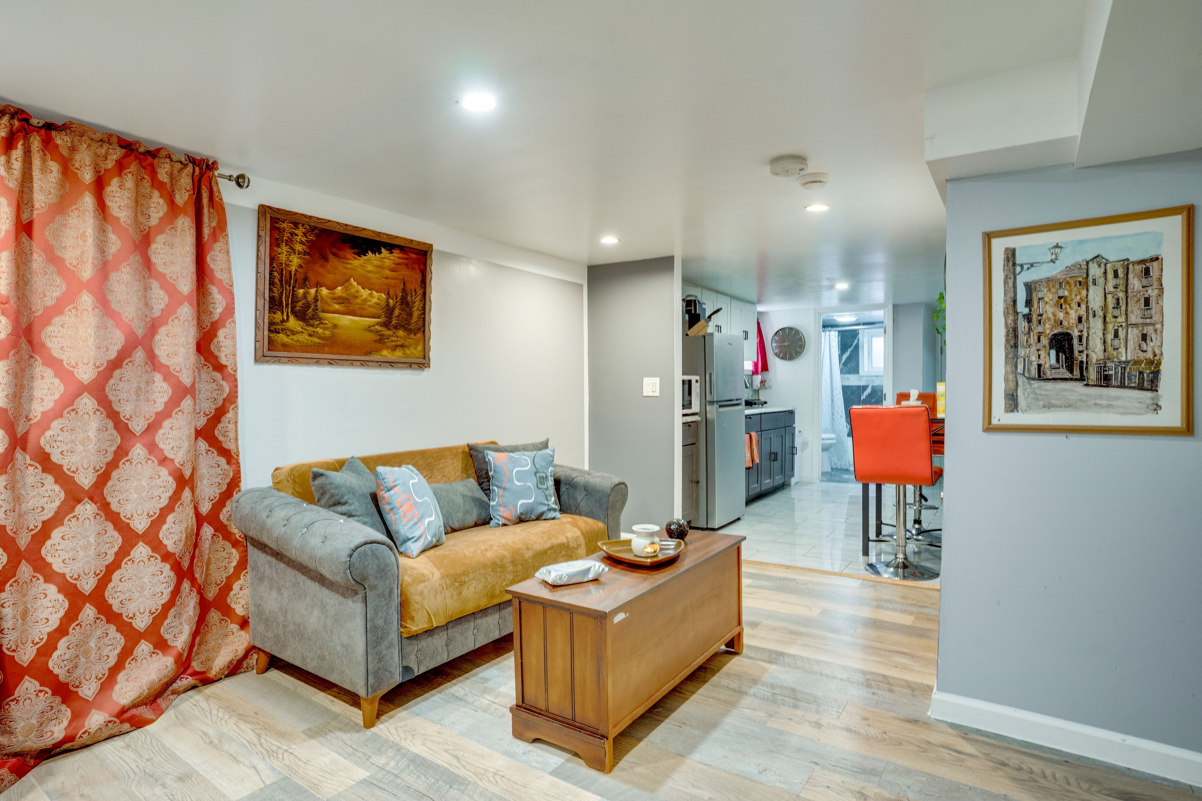 Living Room | Single-Story Apartment | Free WiFi