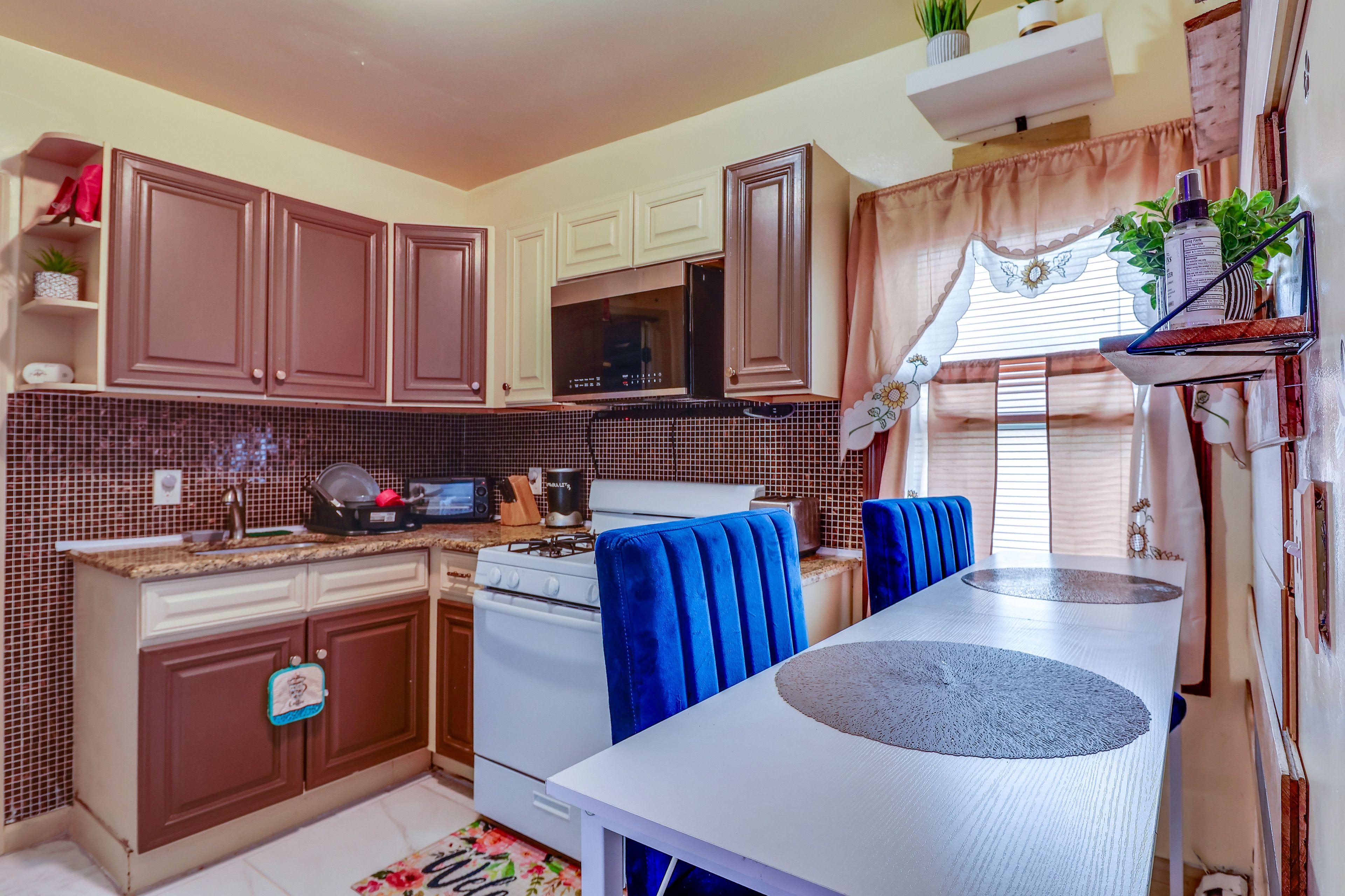 Kitchen | Dining Area | Keurig