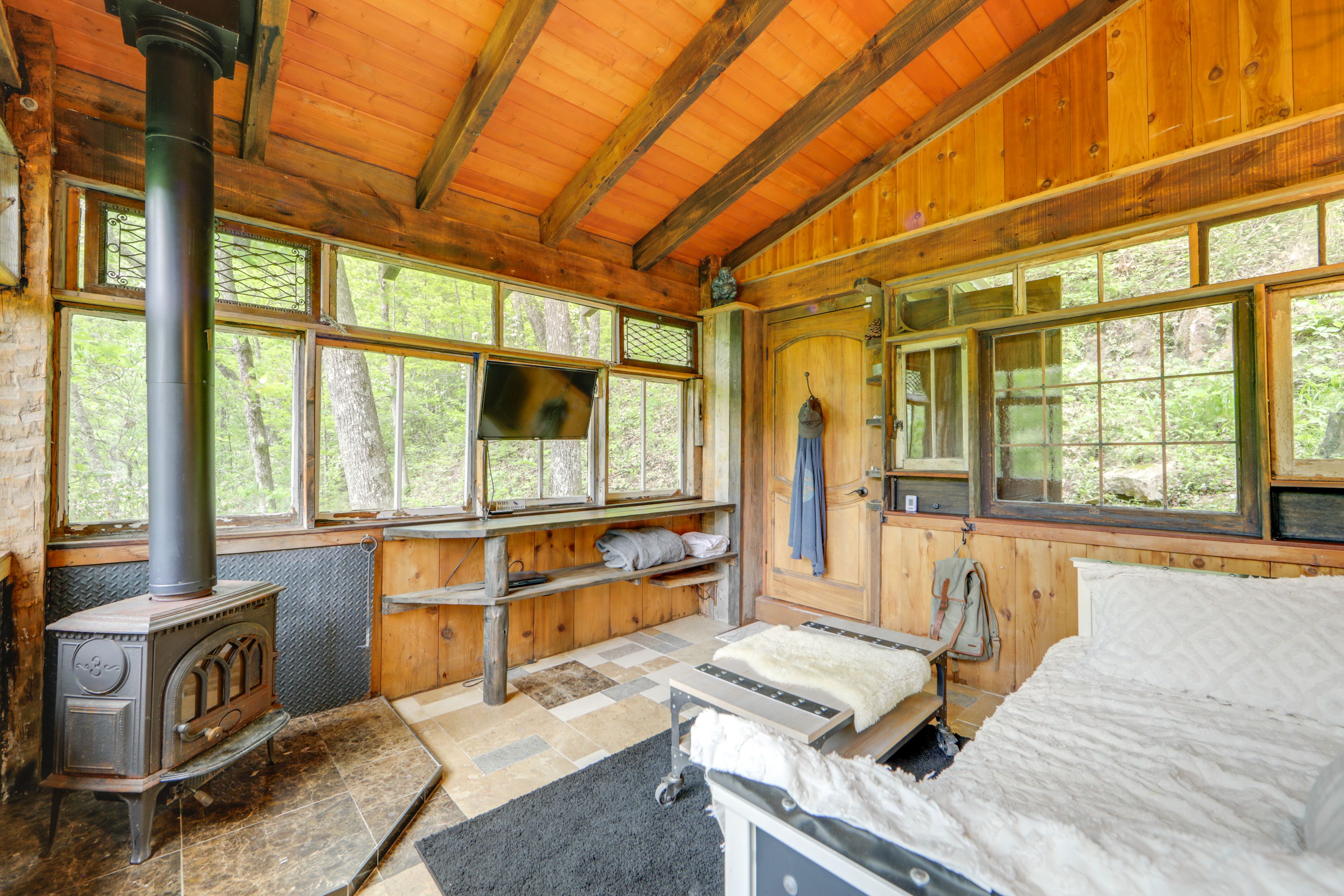 Living Room | TV | Full Futon | 1st Floor
