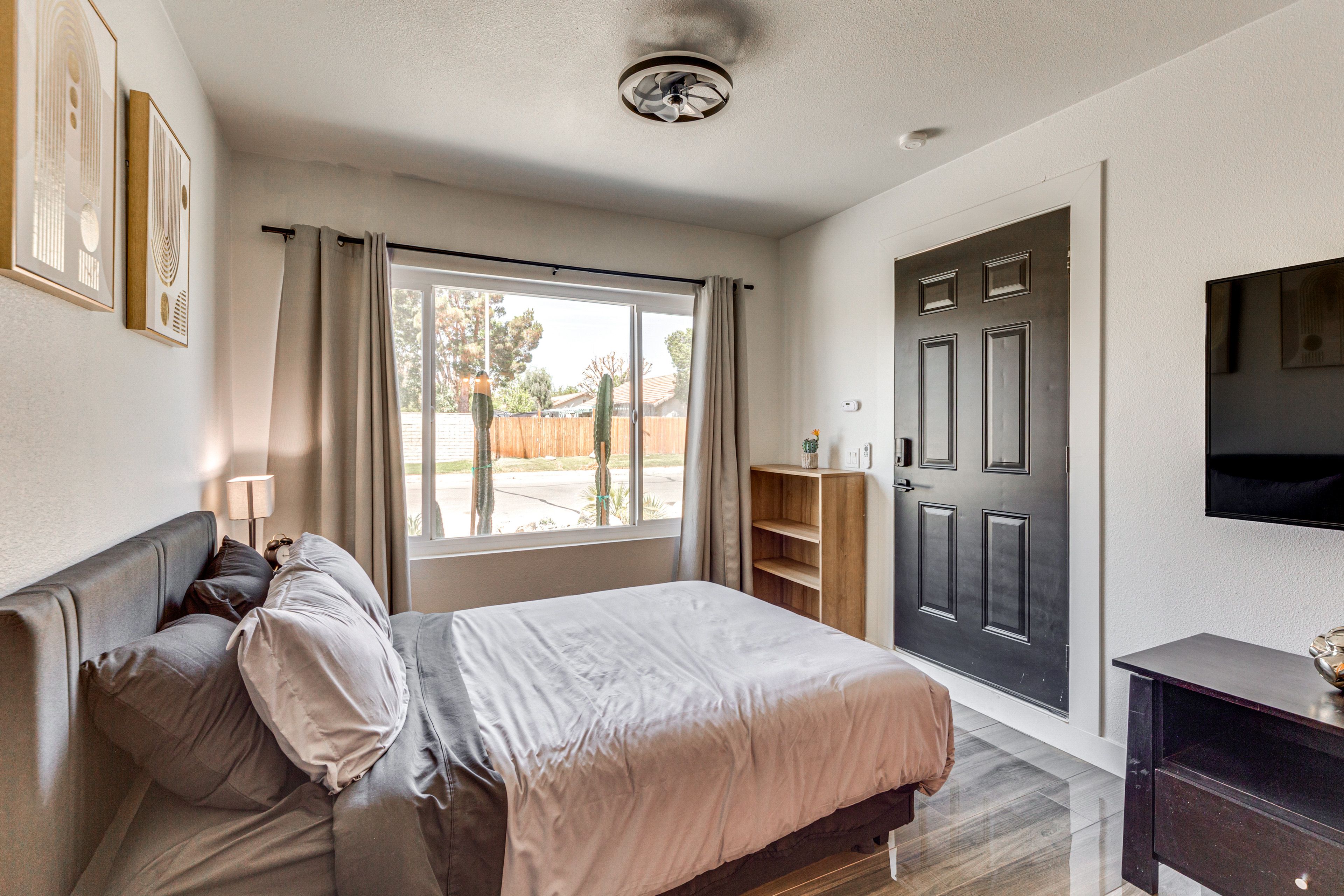 Bedroom 5 (Casita) | Queen Bed
