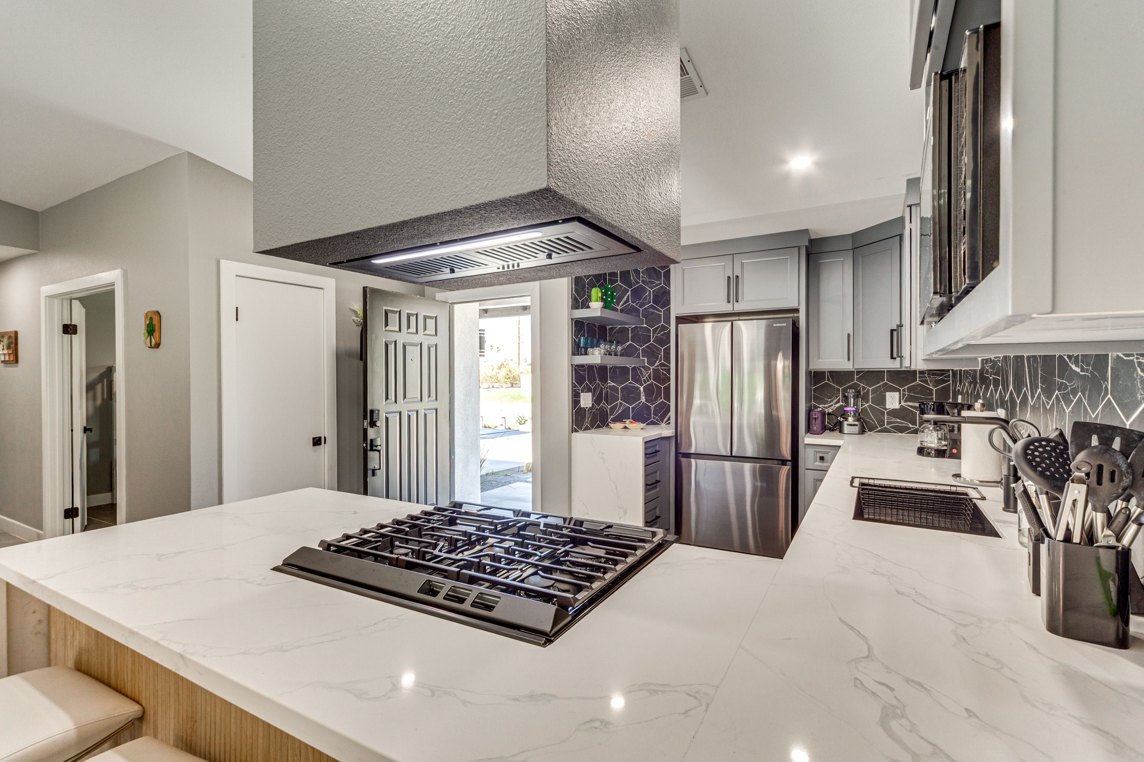 Kitchen | Drip Coffee Maker | Dishwasher | Cooking Basics