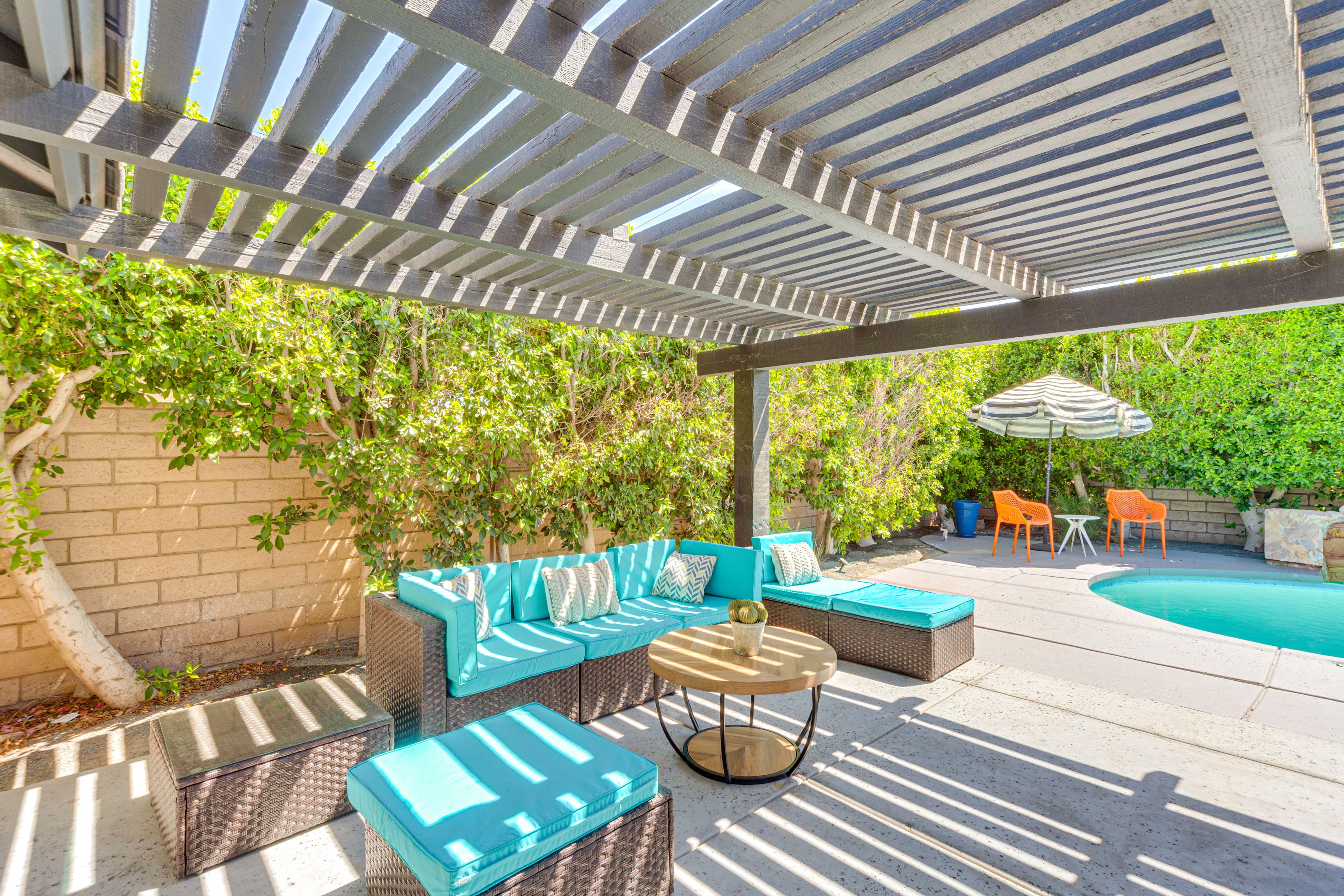 Patio | Seating