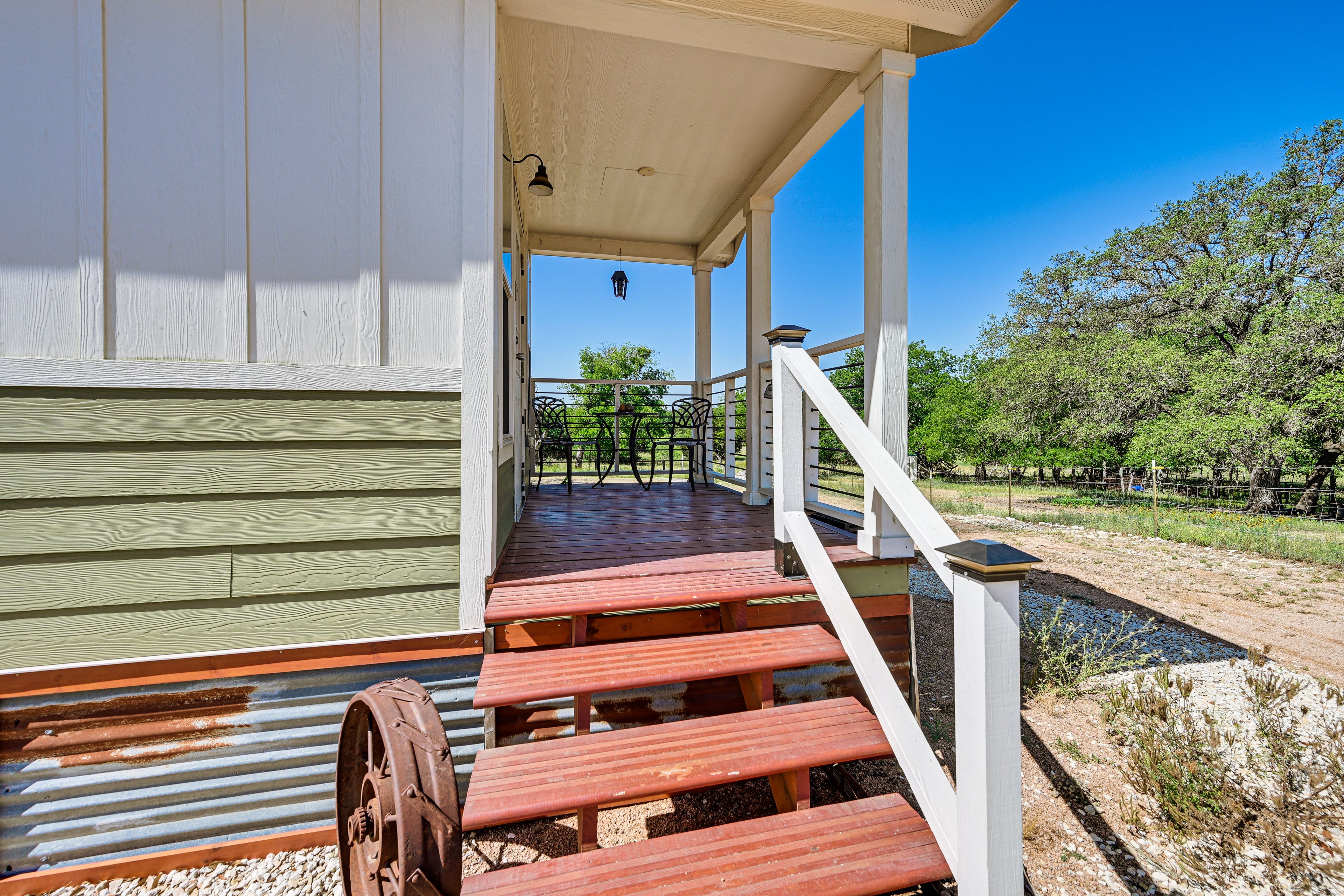 Exterior | Front Entry
